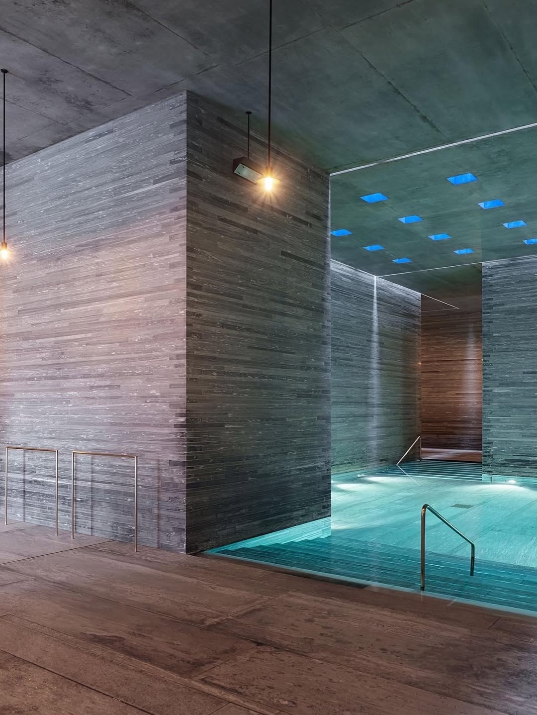 PETER ZUMTHOR VALS THERMAL BATHS STILL DRAWS CROWDS 26 YEARS LATER (image 2)