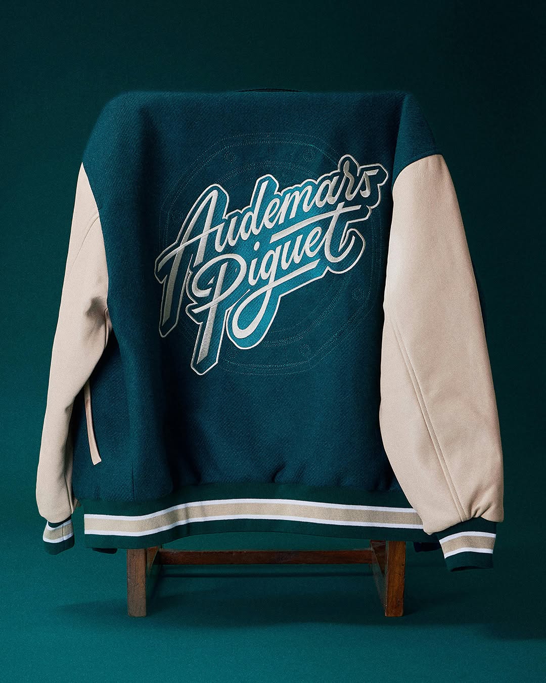 AUDEMARS PIGUET DROPS RARE 150TH ANNIVERSARY MERCH (image 2)