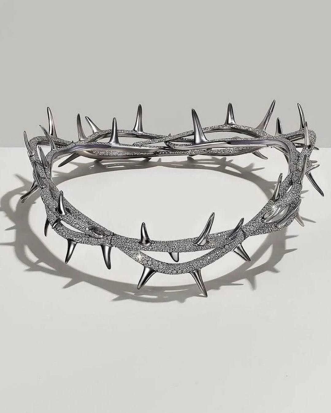 KENDRICK LAMAR 3 MILLION DOLLAR TIFFANY CROWN OF THORNS (image 4)