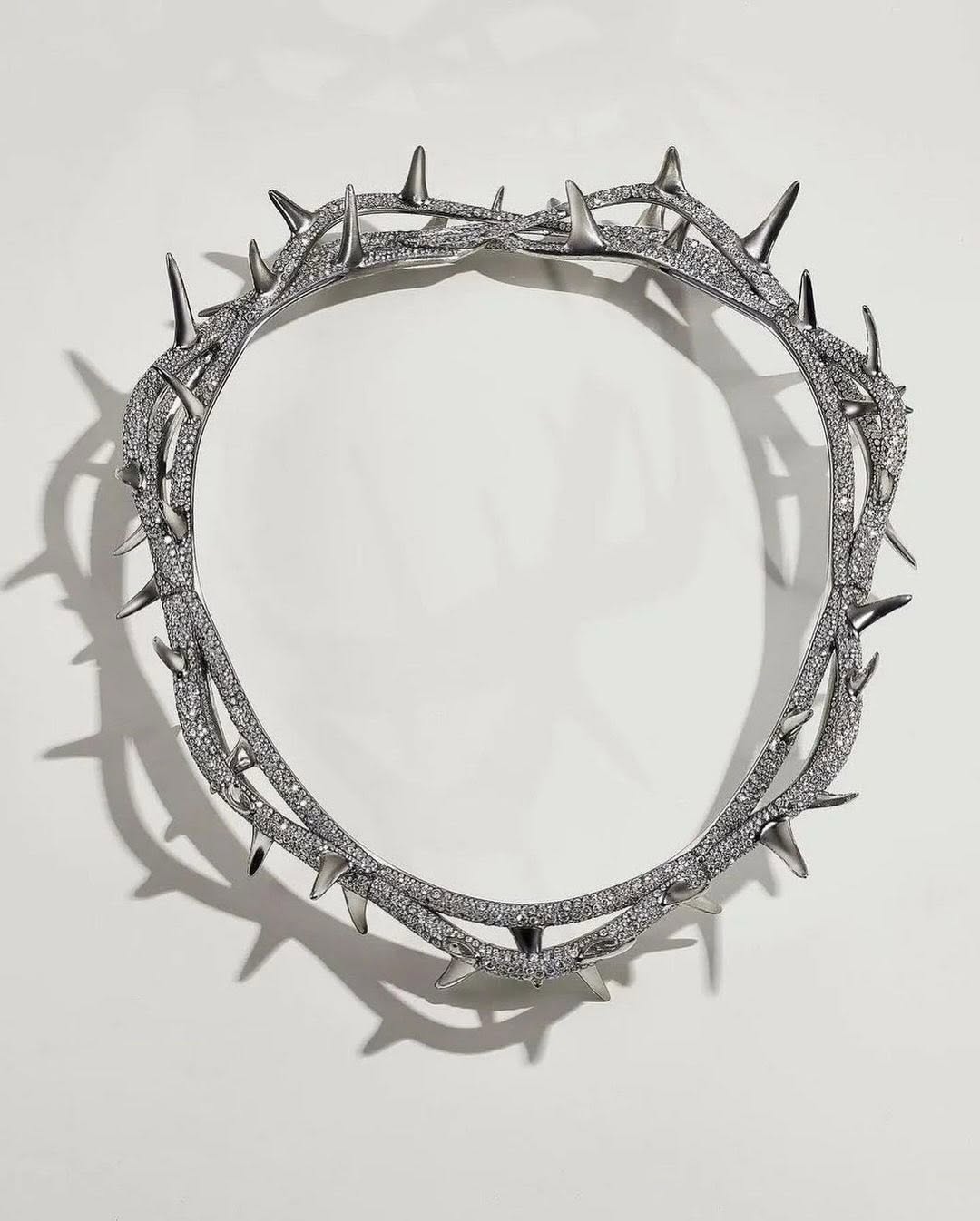 KENDRICK LAMAR 3 MILLION DOLLAR TIFFANY CROWN OF THORNS (image 9)