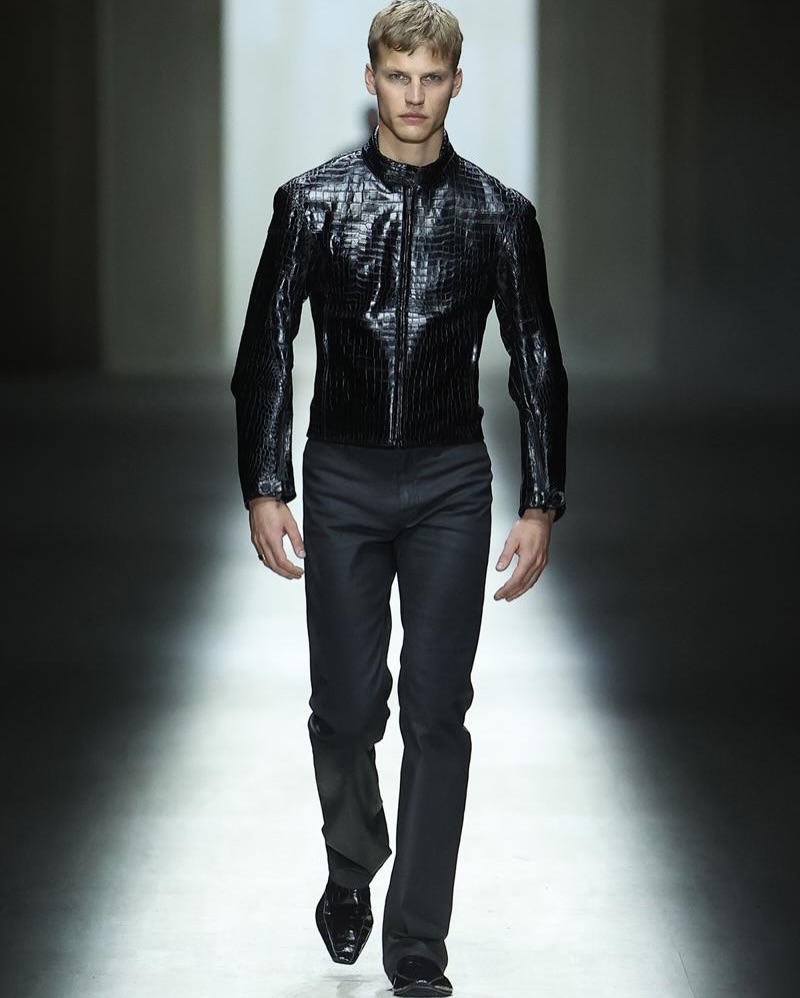 DEMNA UNVEILS FIRST GUCCI RUNWAY SHOW (image 9)