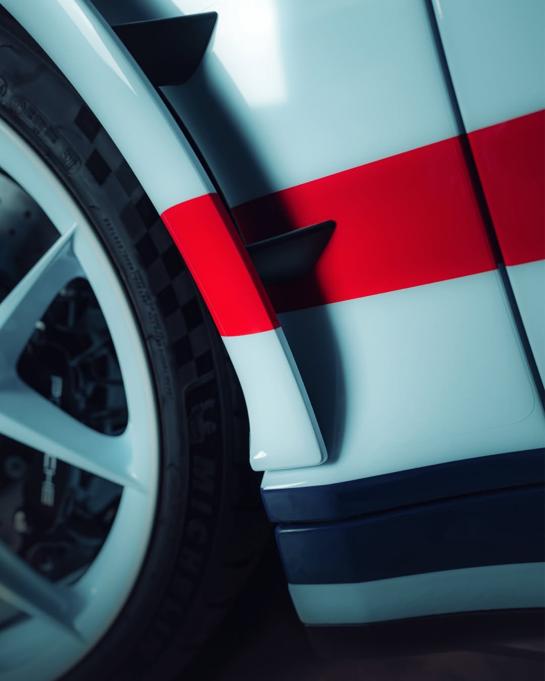PORSCHE REVEALS SONDERWUNSCH 911 S/T COPPA FLORIO HOMAGE (image 7)