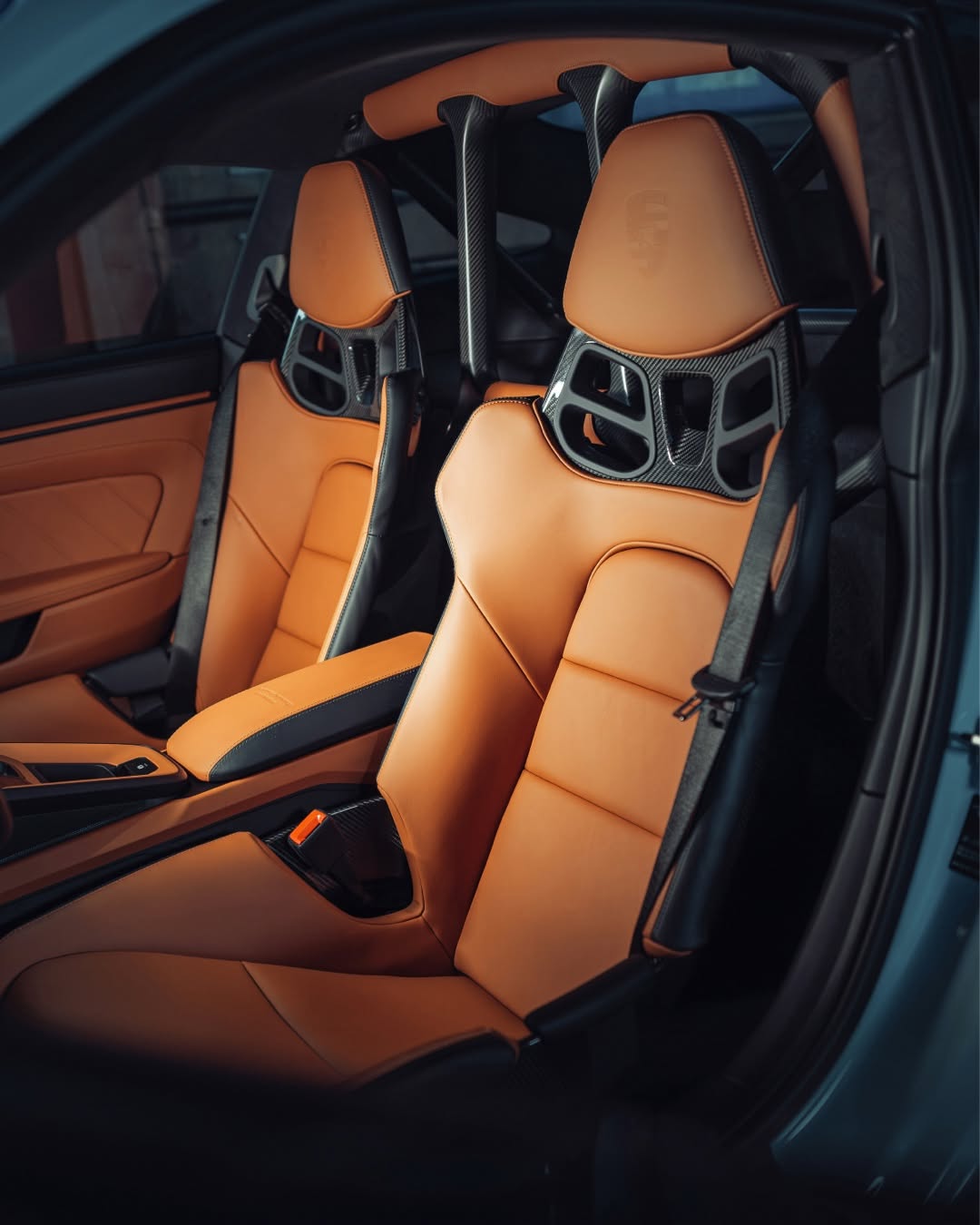 PORSCHE REVEALS SONDERWUNSCH 911 S/T COPPA FLORIO HOMAGE (image 8)