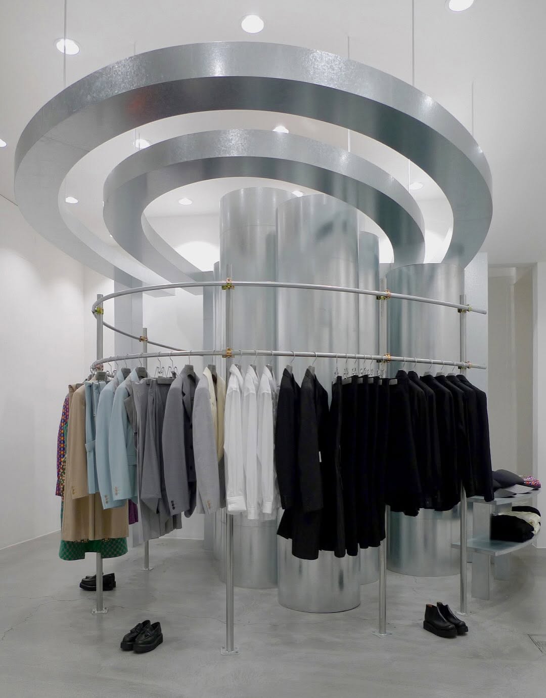 COMME DES GARCONS REOPENS KYOTO FLAGSHIP WITH BOLD REDESIGN (image 4)