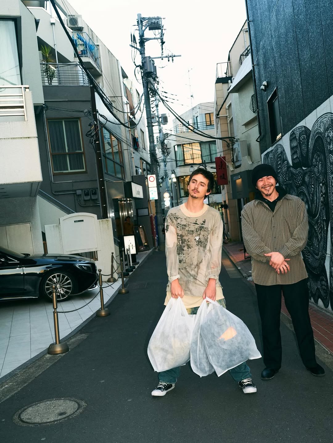 TIMOTHEE CHALAMET JETS TO JAPAN