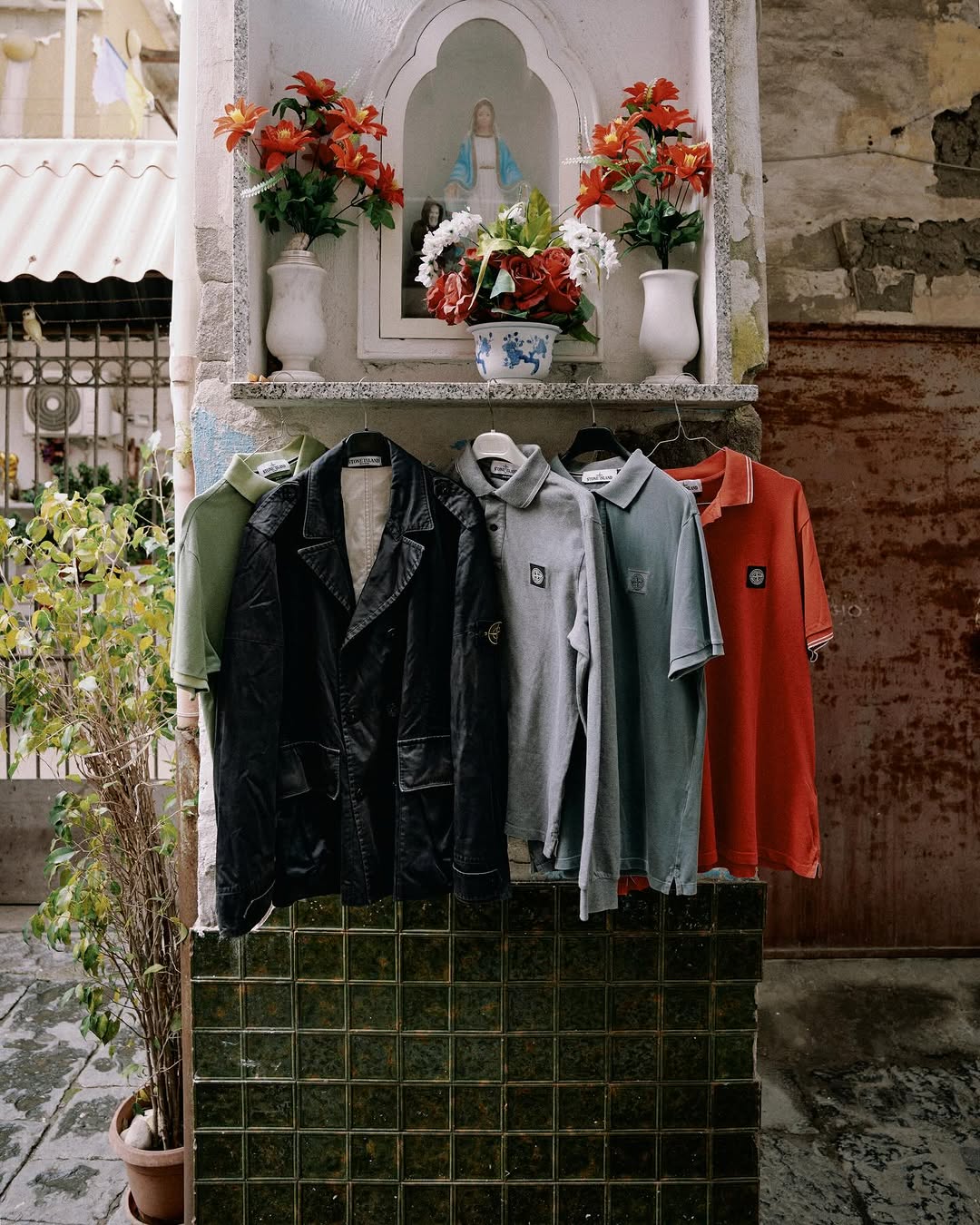 STONE ISLAND OPENS FIRST NAPLES FLAGSHIP WITH RESINA DOCUMENTARY (image 9)