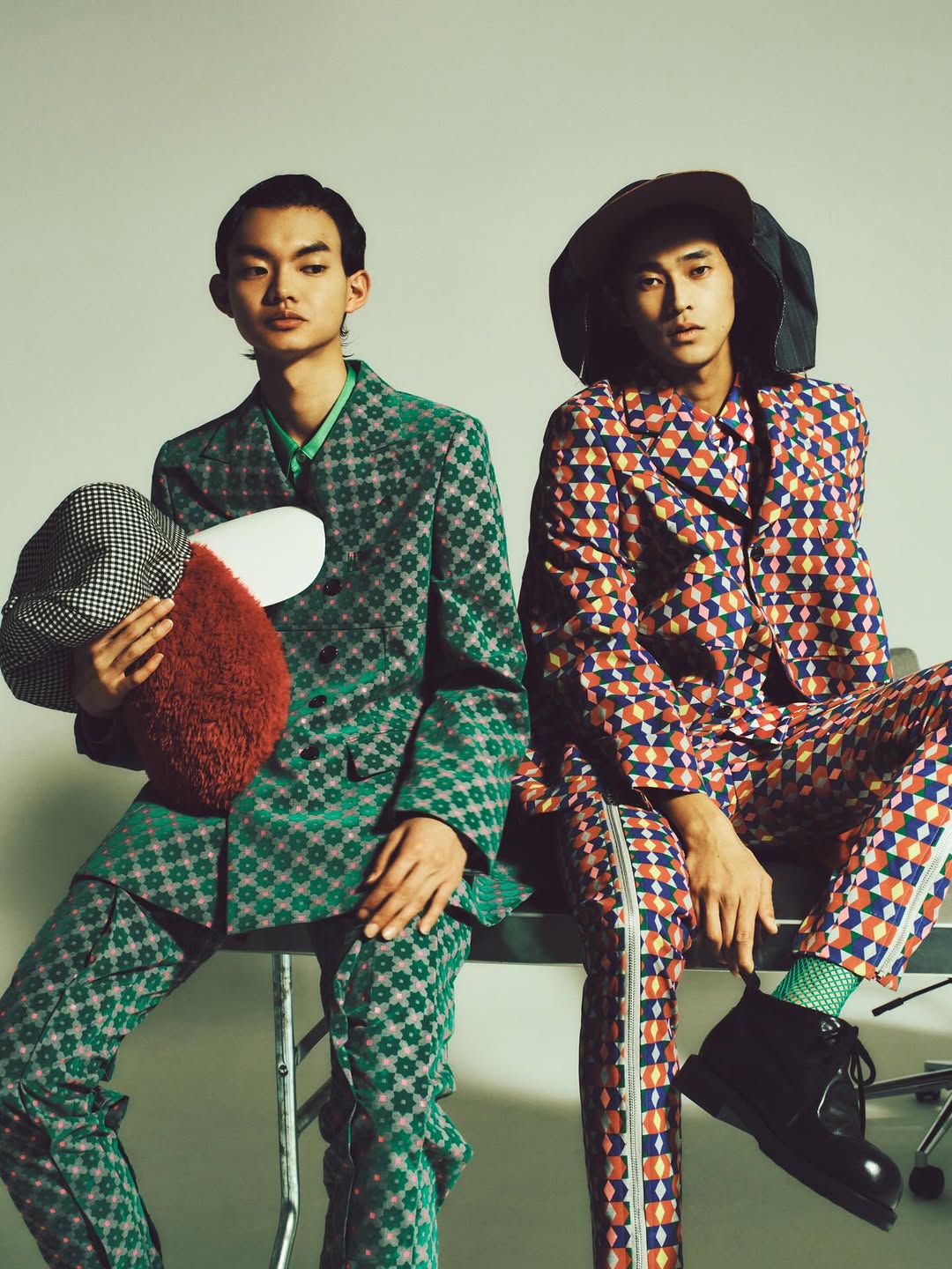REI KAWAKUBO CALLS FOR PEACE WITH NOT SUITS BUT SUITS SS26 (image 2)