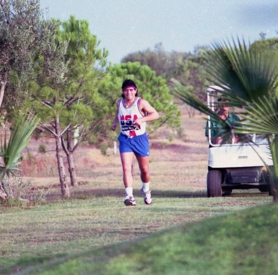 DIEGO MARADONA WORE MICHAEL JORDAN DREAM TEAM JERSEY TRAINING FOR 1994 WORLD CUP (image 4)