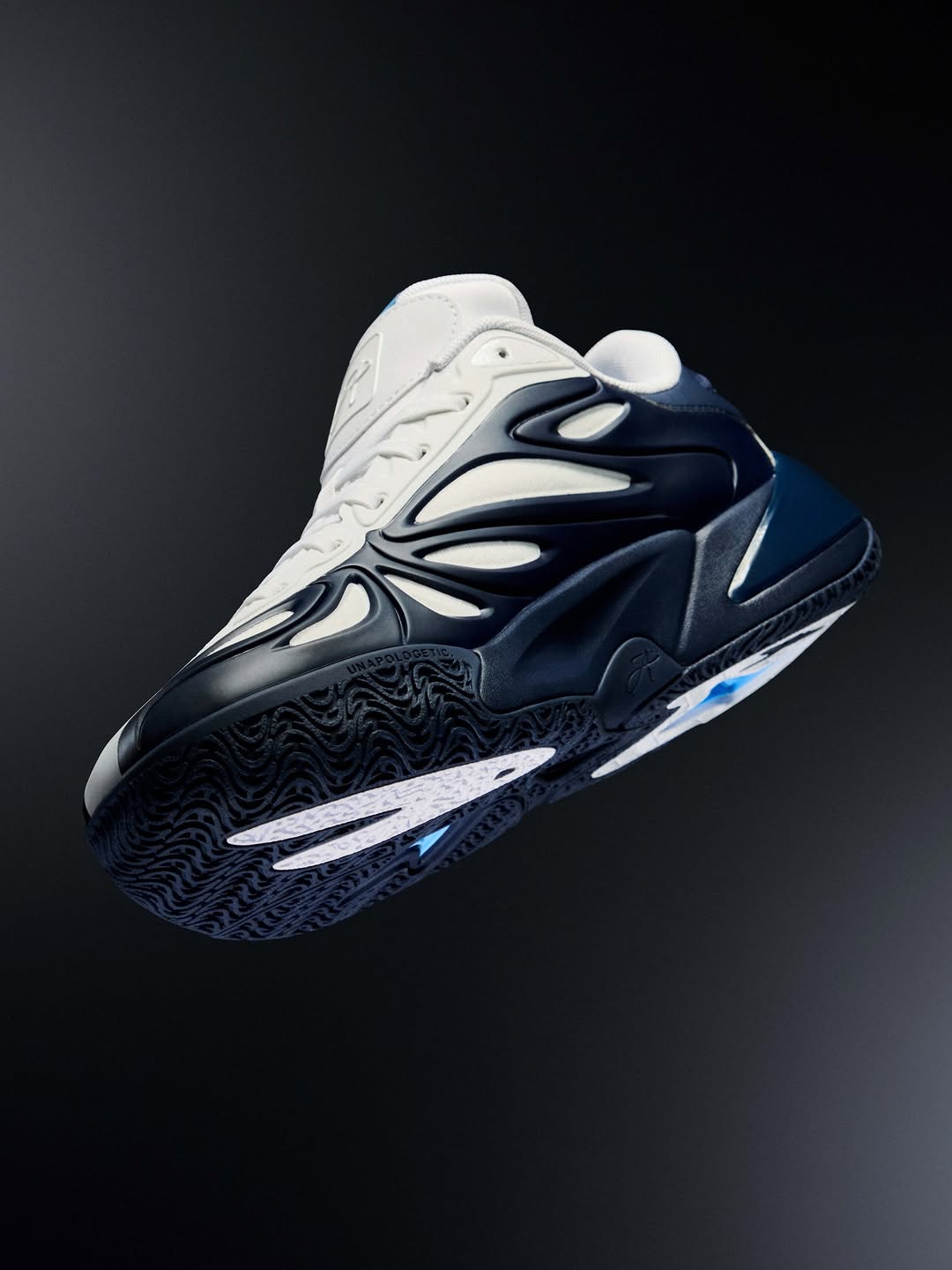ANGEL REESE 1 NAVY HALO DROPS MARCH 14 REEBOK (image 2)