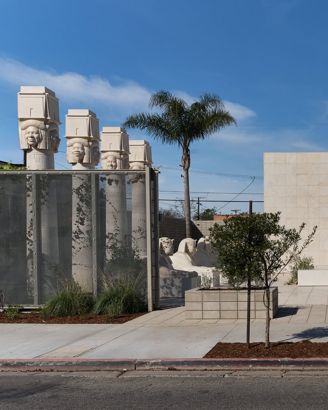 LAUREN HALSEY BUILT A SCULPTURE PARK IN SOUTH CENTRAL AND THE SPHINXES FACE WEST (image 4)