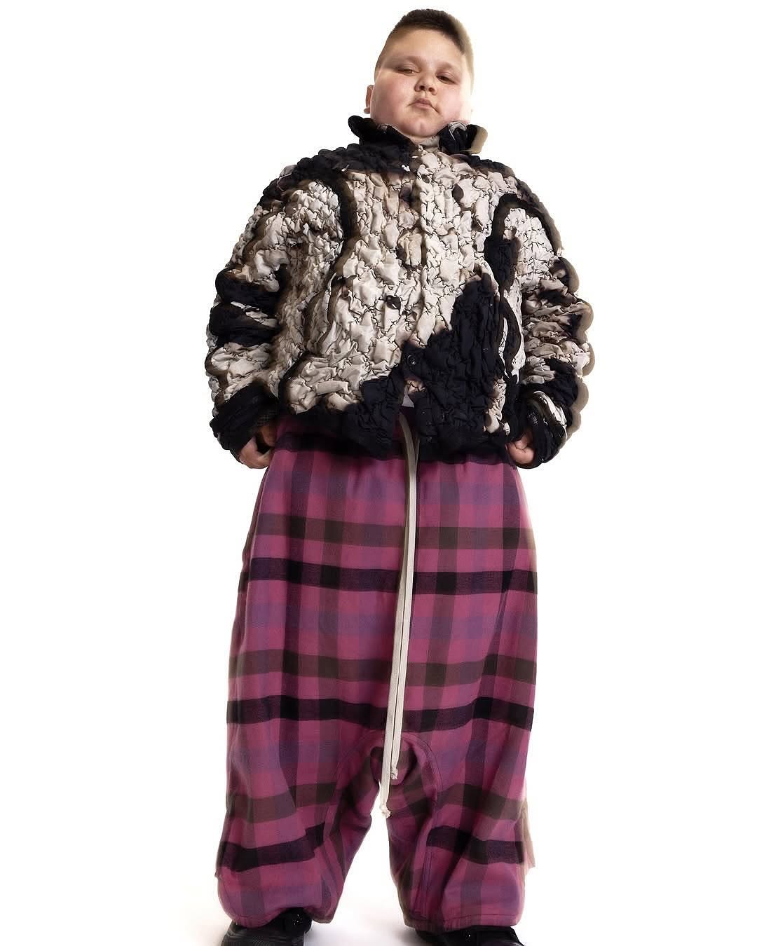 The Rizzler in Rick Owens and Supreme Is Actually Perfect (image 4)