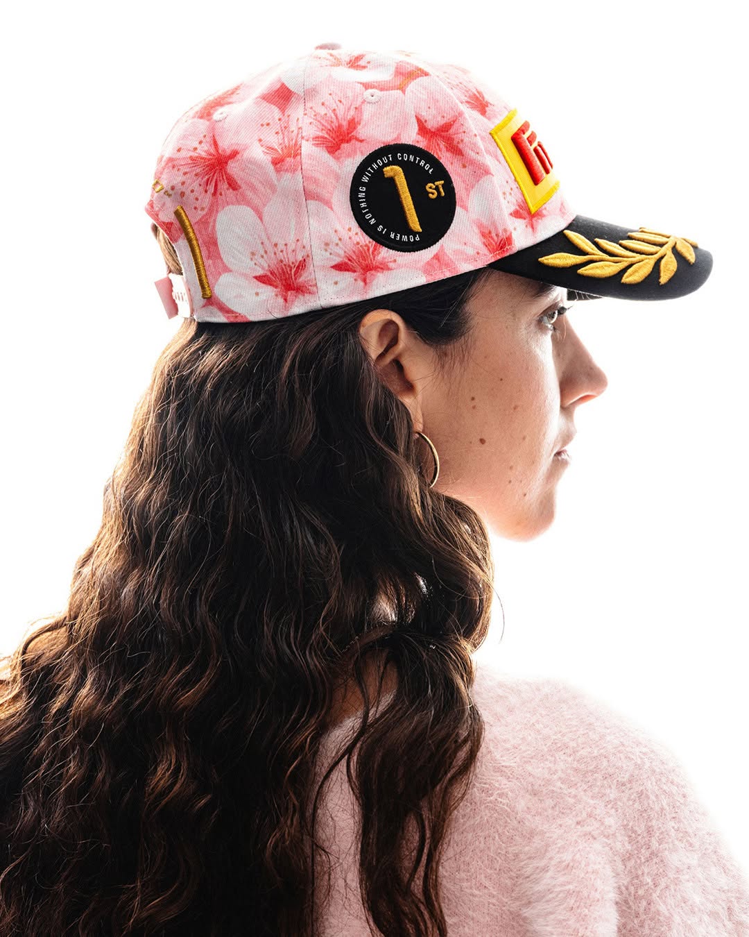 PIRELLI JAPAN 2026 PODIUM CAP: SAKURA, SUZUKA, AND F1'S FASHION TURN