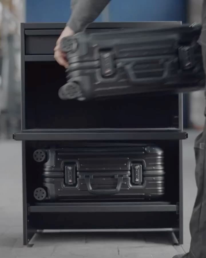 RIMOWA X LEHNI:REWRITES SUITCASE STORAGE