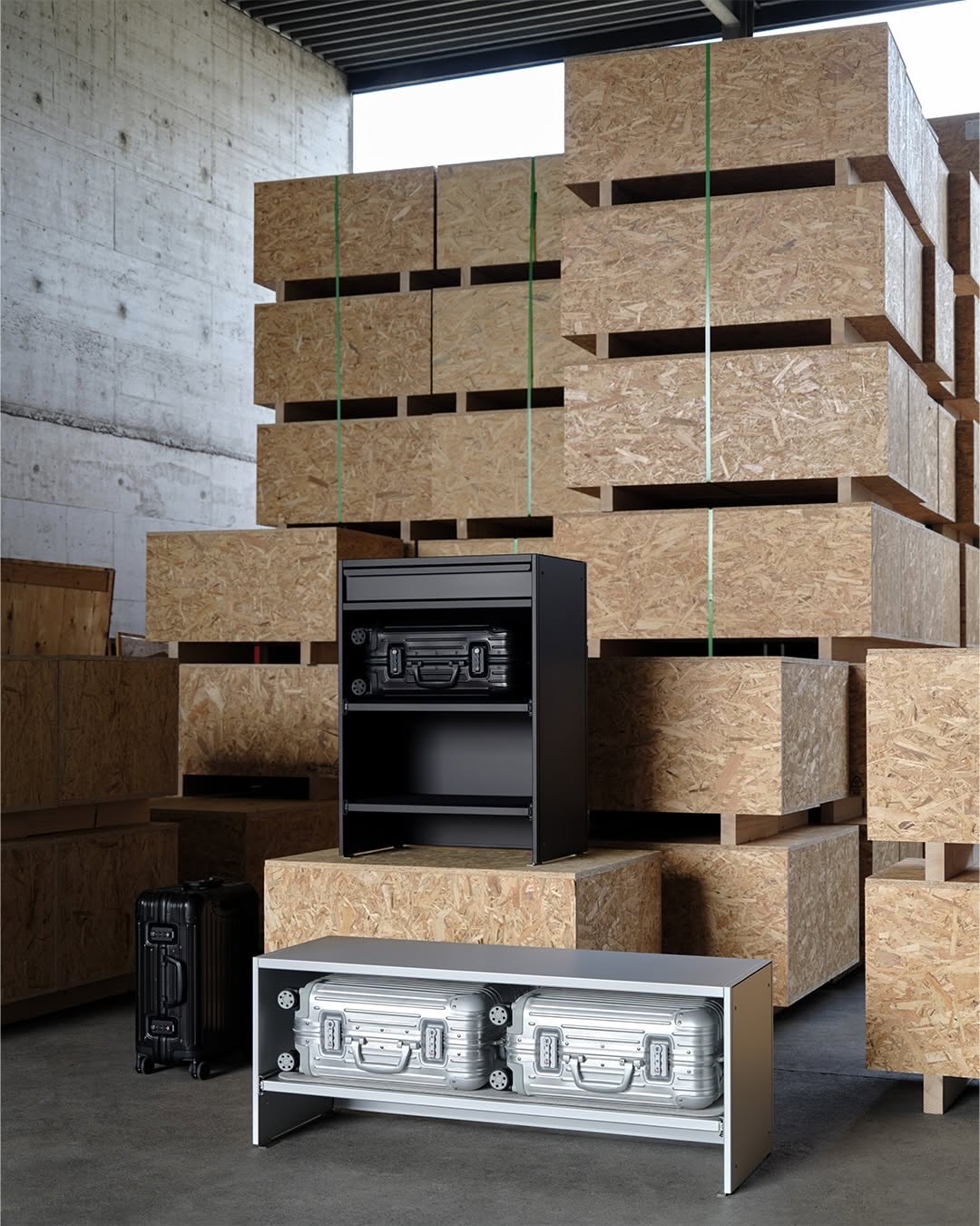 RIMOWA X LEHNI:REWRITES SUITCASE STORAGE