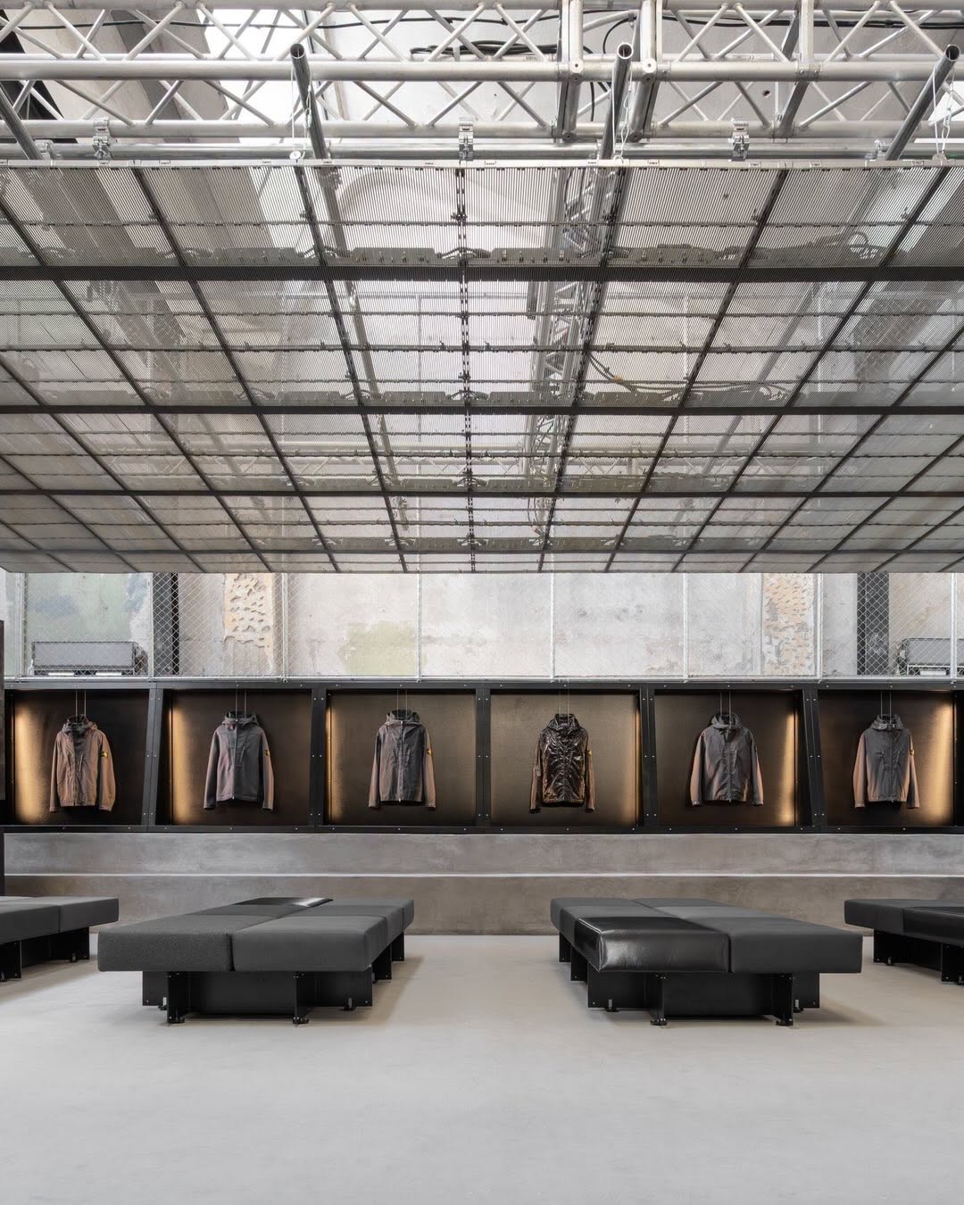STONE ISLAND NO SEASONS AT MILAN DESIGN WEEK: PIOMBO AND PATIENCE (image 7)