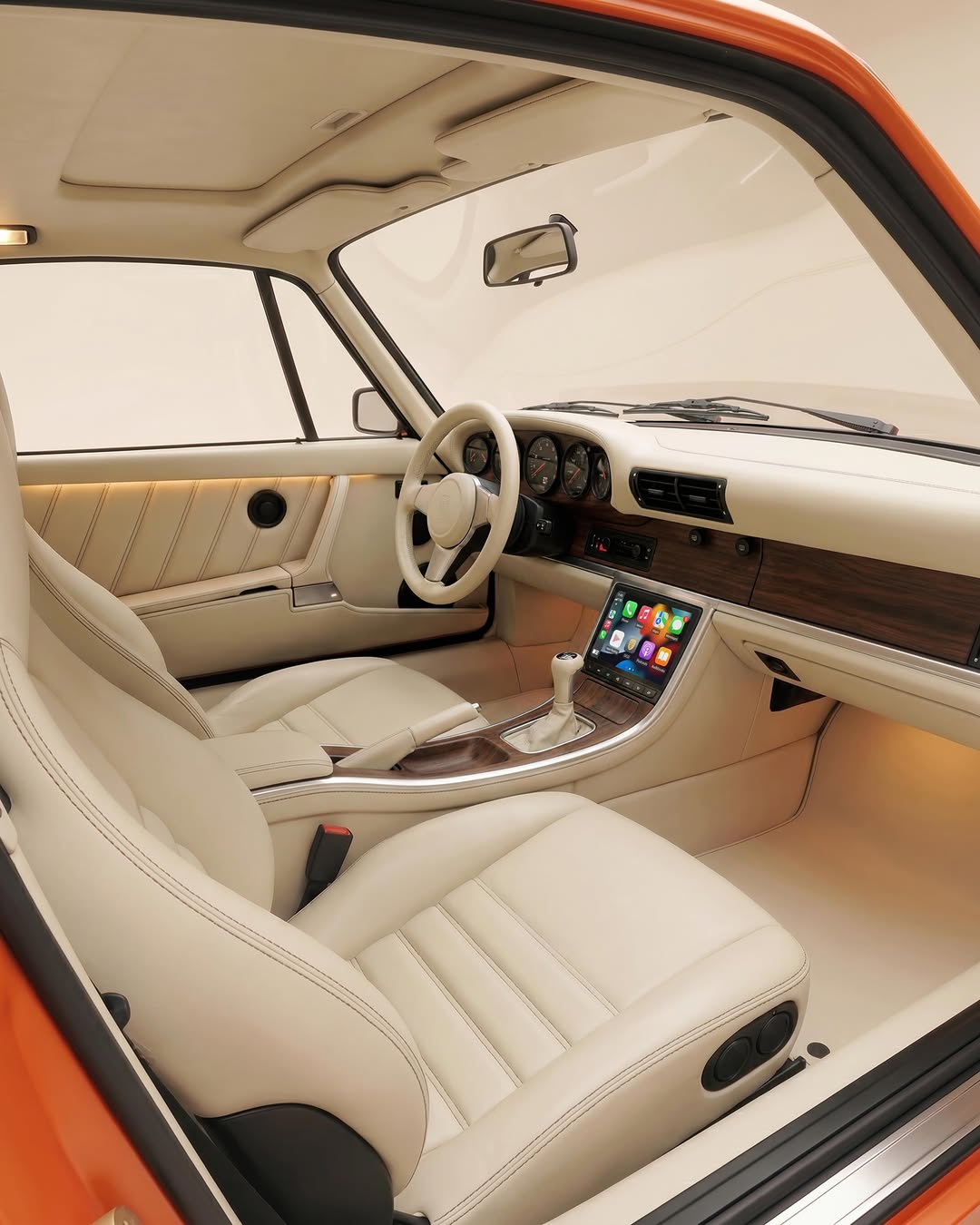 ASHER HYDE PUTS KITH AND THE KNICKS IN A 1987 PORSCHE 930 (image 4)