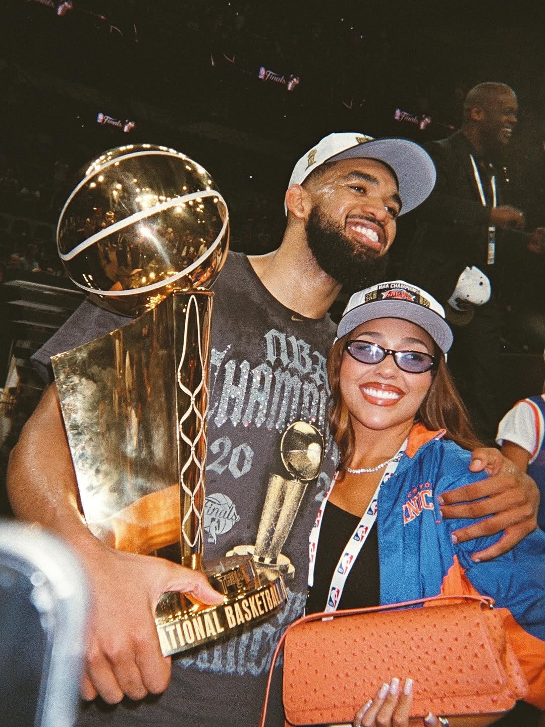 KNICKS 2026 TITLE SHOT ON FILM. PARADE JUNE 18 (image 3)