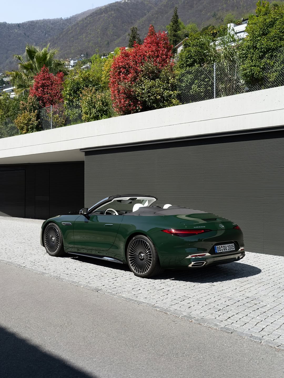 MERCEDES MAYBACH SL 680 MANUFAKTUR CLASSIC GREEN (image 2)