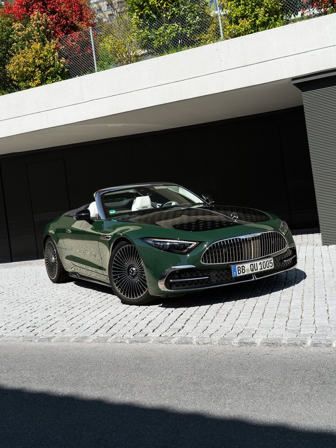 MERCEDES MAYBACH SL 680 MANUFAKTUR CLASSIC GREEN (image 3)