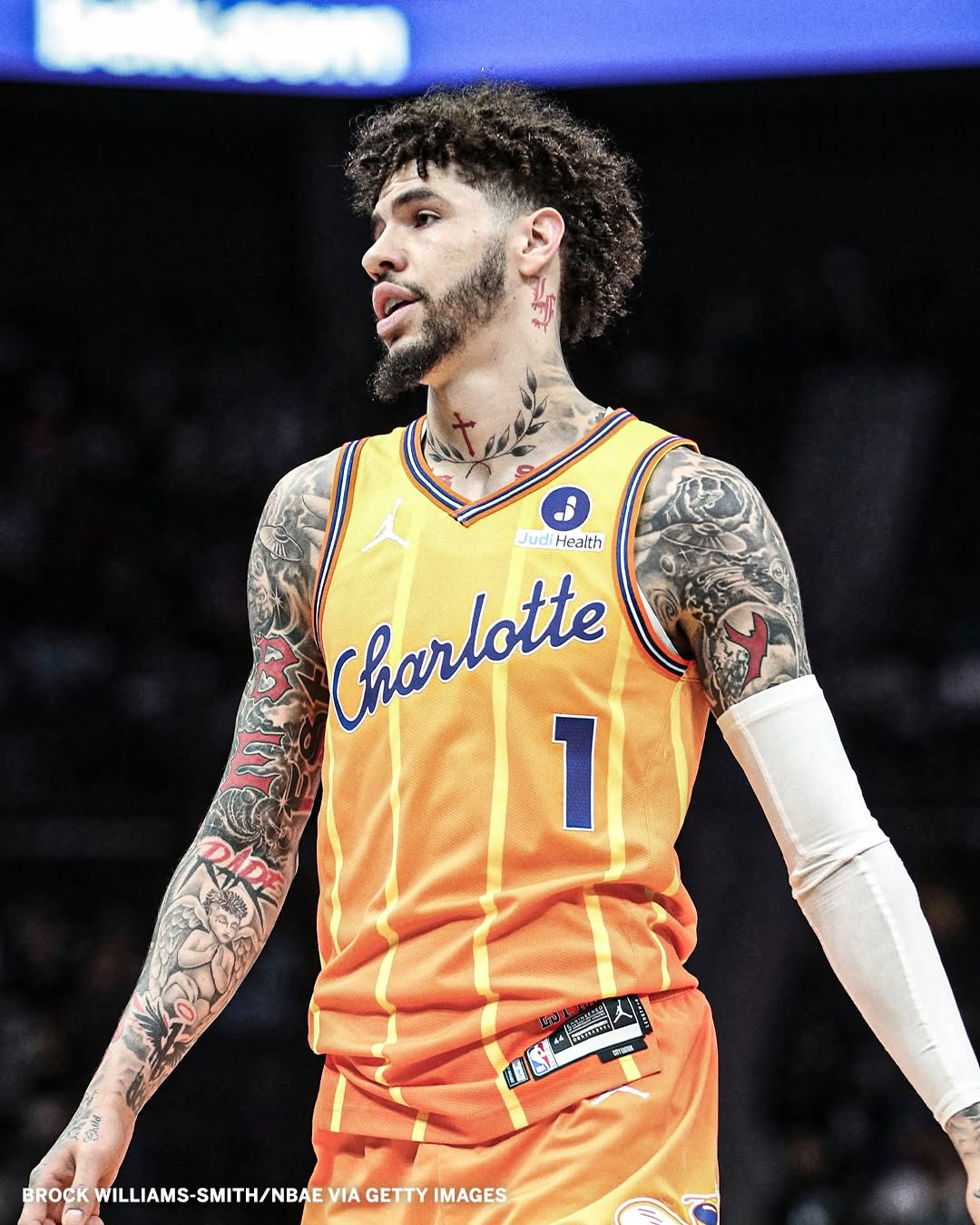 LaMelo Ball in a Charlotte Hornets uniform amid trade talks with Minnesota, Toronto, and Milwaukee