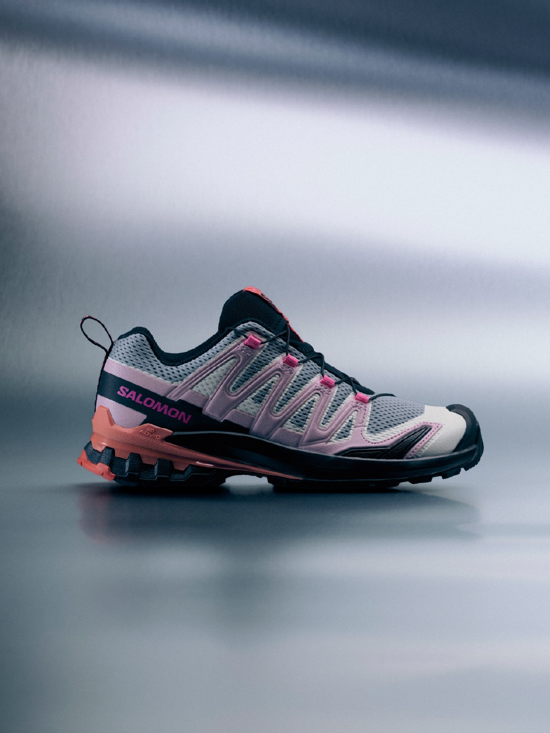 SALOMON'S STORM COLLECTION ARRIVES AT $2 BILLION (image 5)