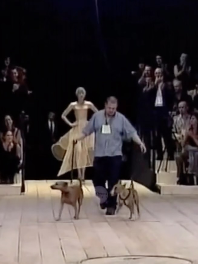 MCQUEEN LEFT HIS 3 DOGS £50,000 IN A HANDWRITTEN NOTE (image 2)