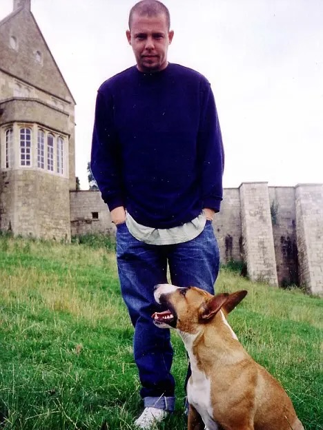 MCQUEEN LEFT HIS 3 DOGS £50,000 IN A HANDWRITTEN NOTE (image 3)