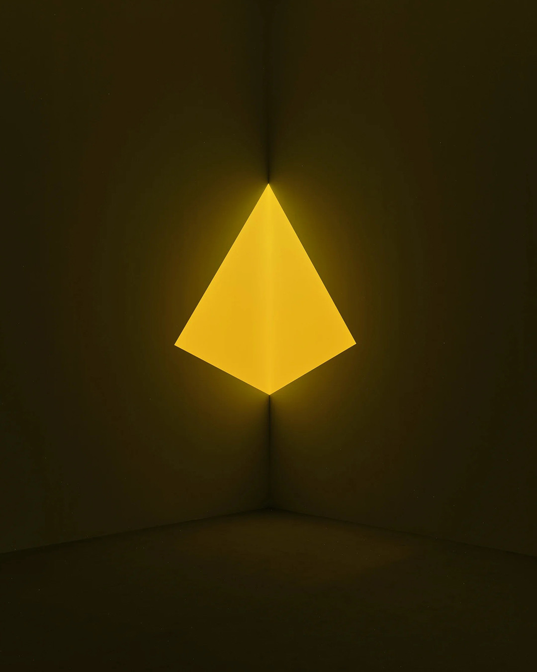 JAMES TURRELL DEBUTS THREE GLASSWORKS AT GAGOSIAN HONG KONG (image 5)