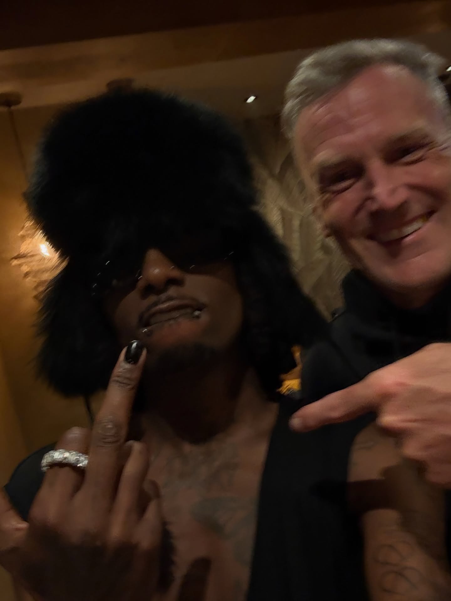 PLAYBOI CARTI HITS THE COFFEESHOP THAT OPENED IN 1992 (image 4)