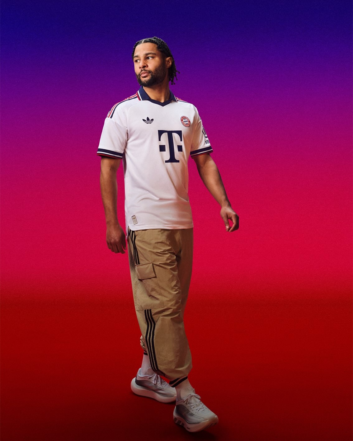 BAYERN MUNICH REVIVES A LOGO IT DROPPED 25 YEARS AGO (image 6)