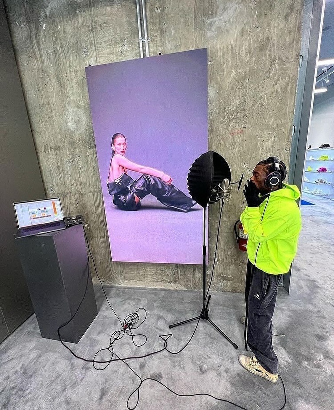 LIL UZI VERT SLEPT INSIDE A BALENCIAGA STORE (image 5)