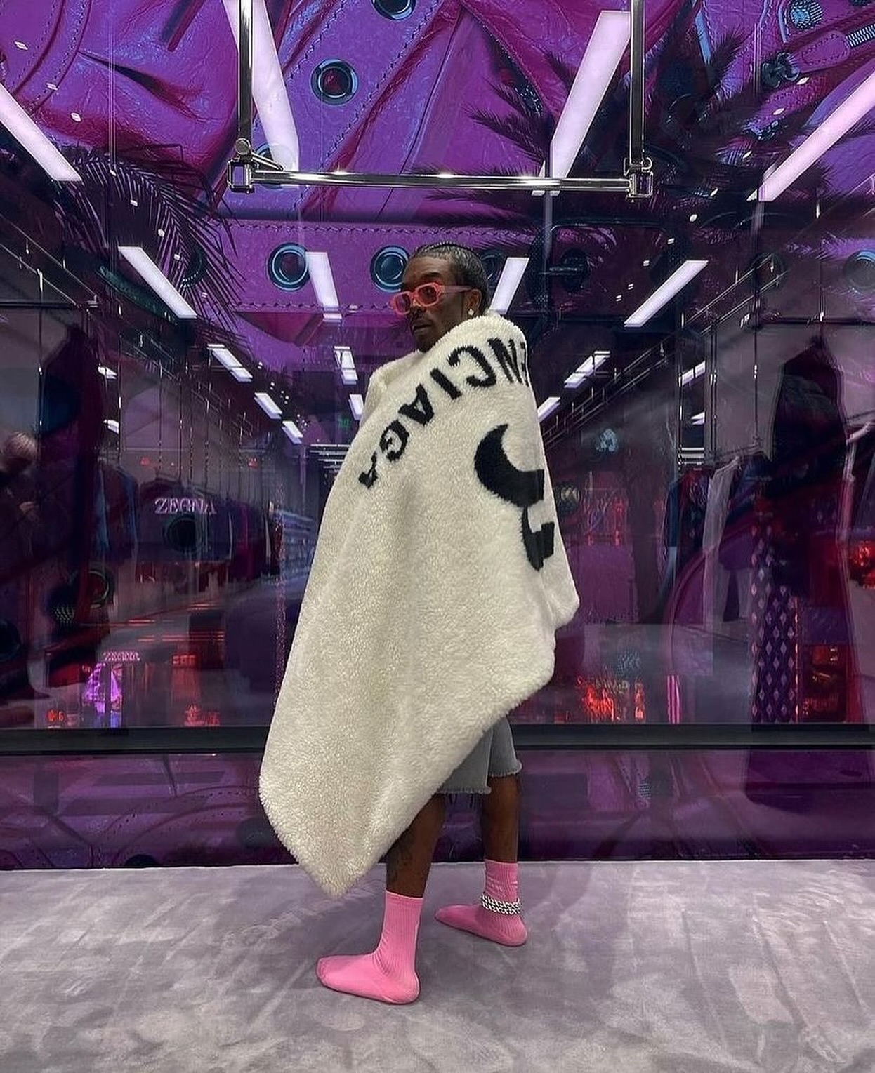 LIL UZI VERT SLEPT INSIDE A BALENCIAGA STORE (image 9)