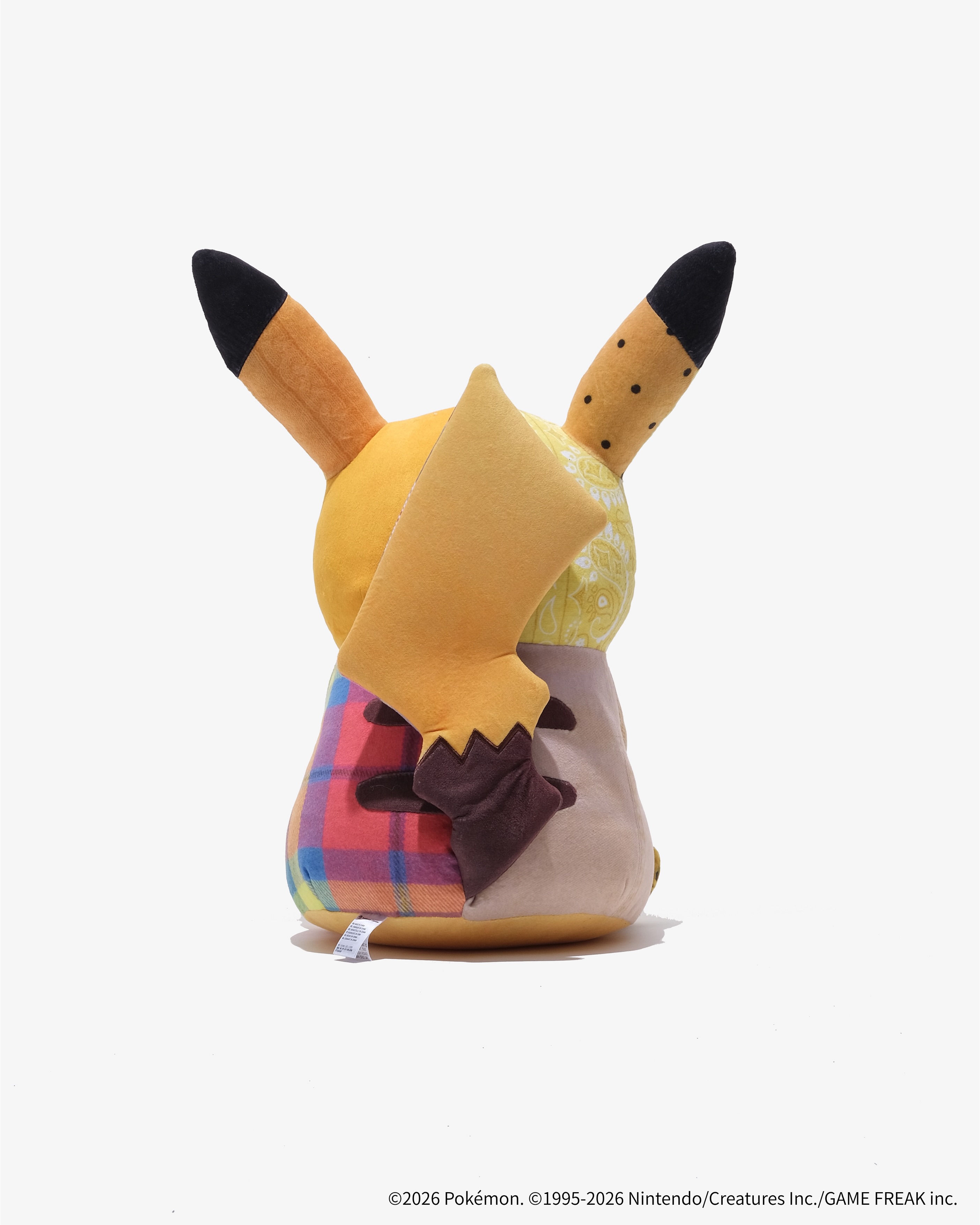SEAN WOTHERSPOON FADES THREE POKEMON PLUSH FOR 7700 YEN (image 2)