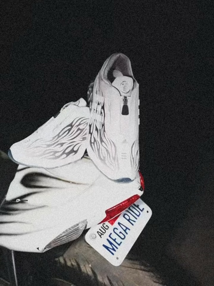ADIDAS AND HELLSTAR PUT FLAMES ON THE MEGARIDE S2 FOR $200 (image 6)