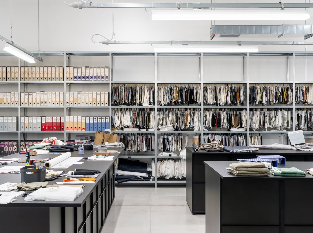 STONE ISLAND'S RAVARINO LAB HOLDS 60,000 DYE RECIPES (image 4)