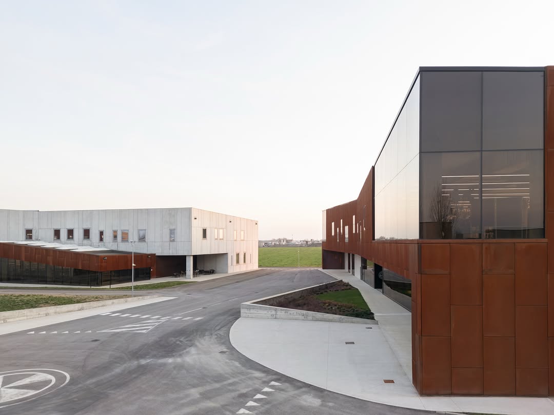 STONE ISLAND'S RAVARINO LAB HOLDS 60,000 DYE RECIPES (image 7)