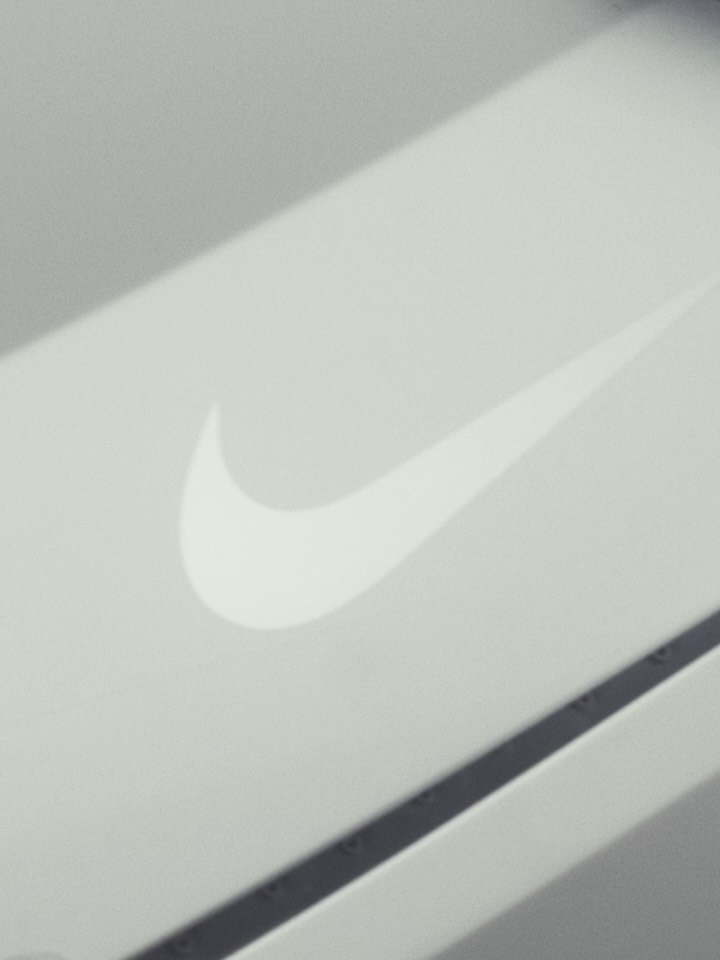 NIKE CUTS DEION SANDERS' FOOTBALL SHOE INTO A LIFESTYLE LOW (image 5)