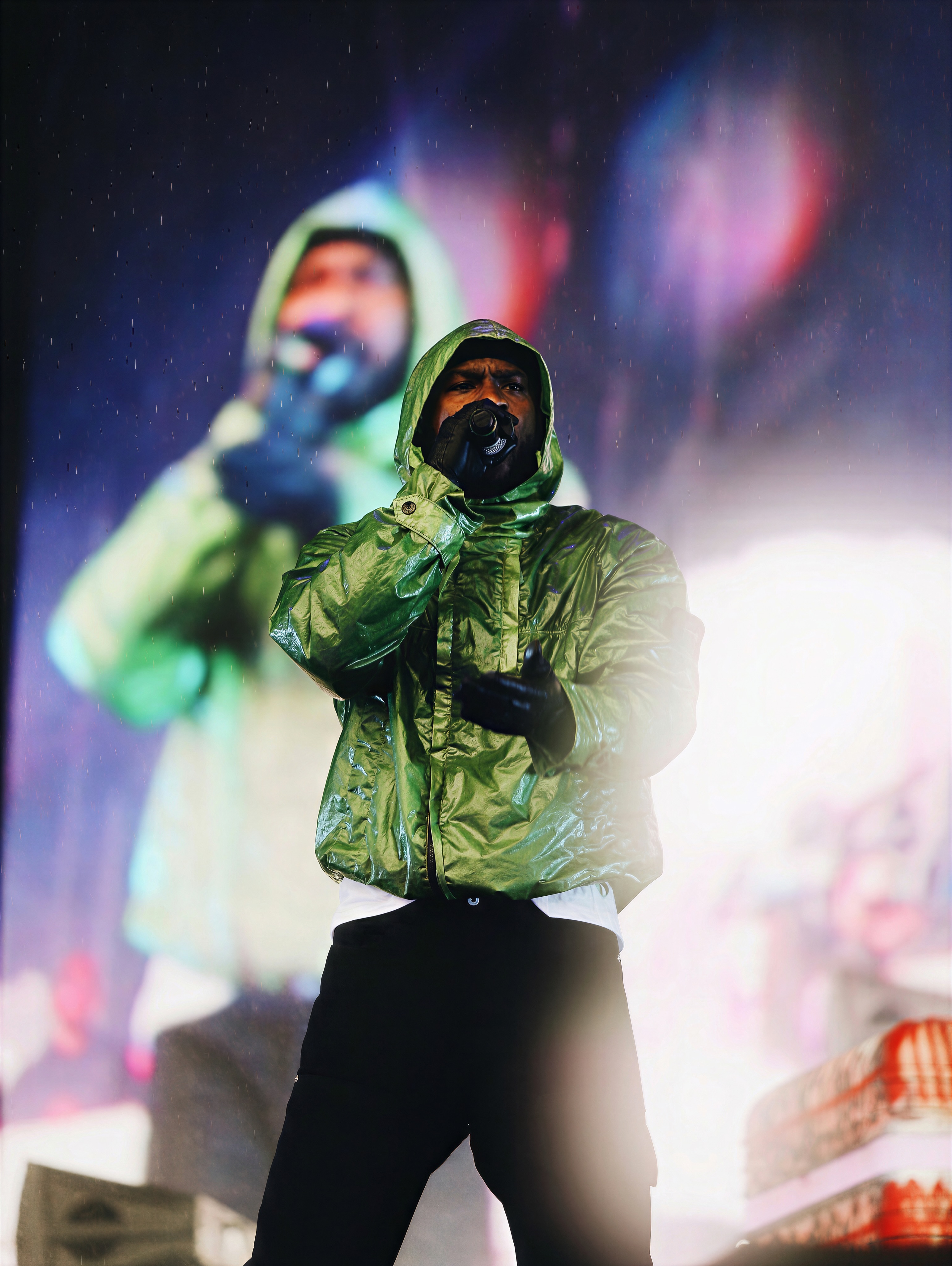 SKEPTA WORE STONE ISLAND'S RAREST 2001 JACKET AT READING (image 4)