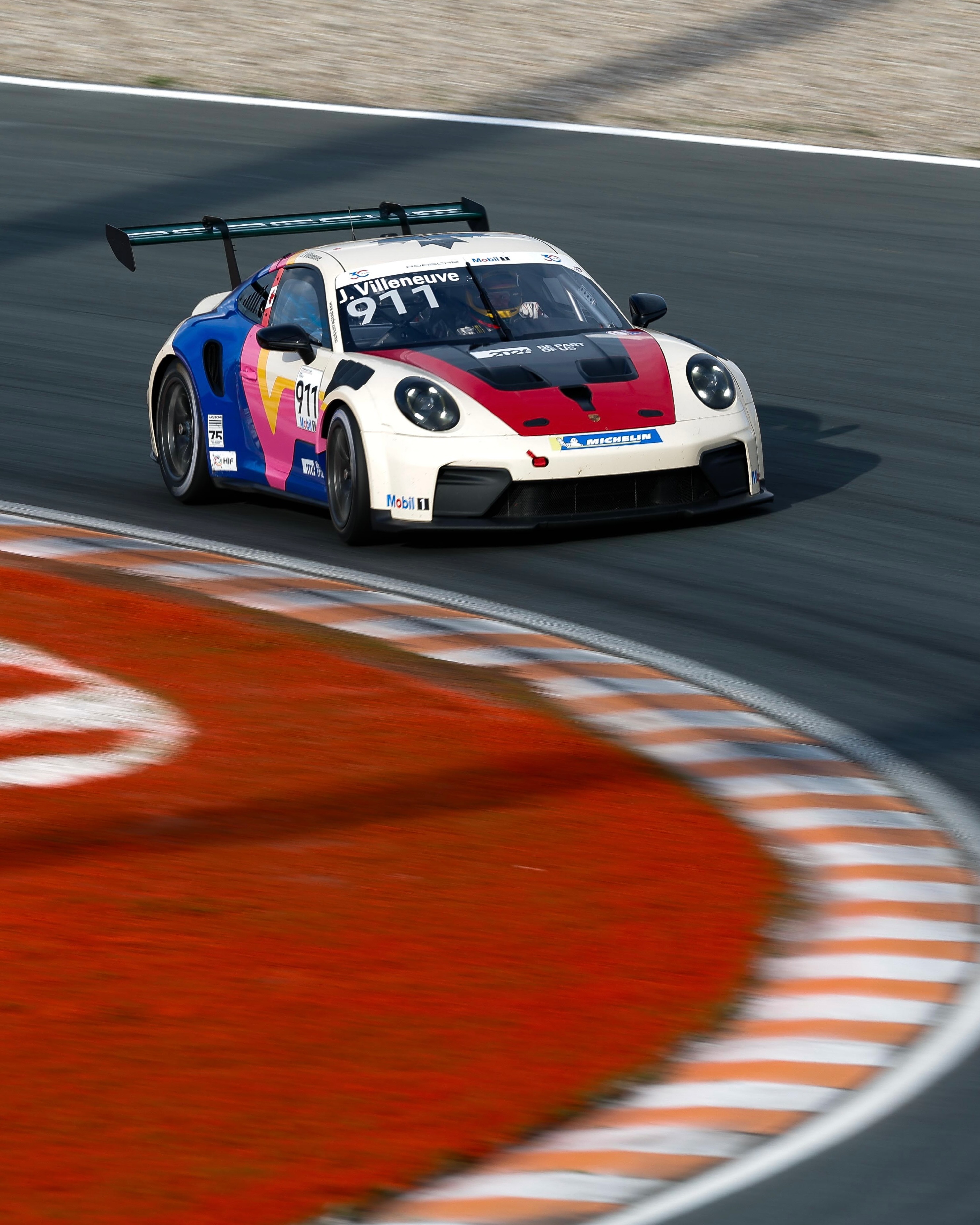 JACQUES VILLENEUVE RACES A PORSCHE NUMBERED 911 AT 55 (image 5)