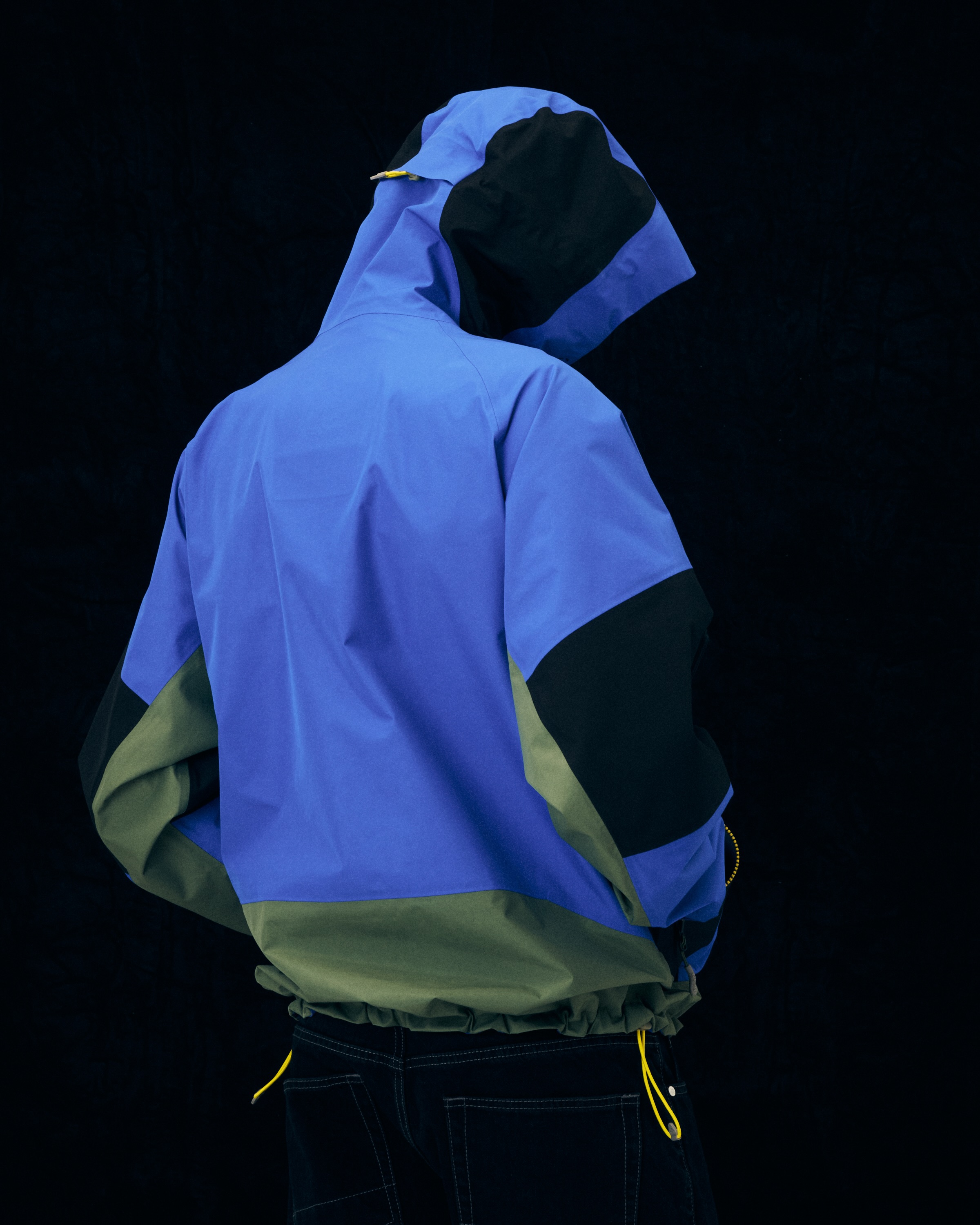 PALACE REUSES ITS EMOJI A SECOND TIME FOR GORE-TEX (image 3)
