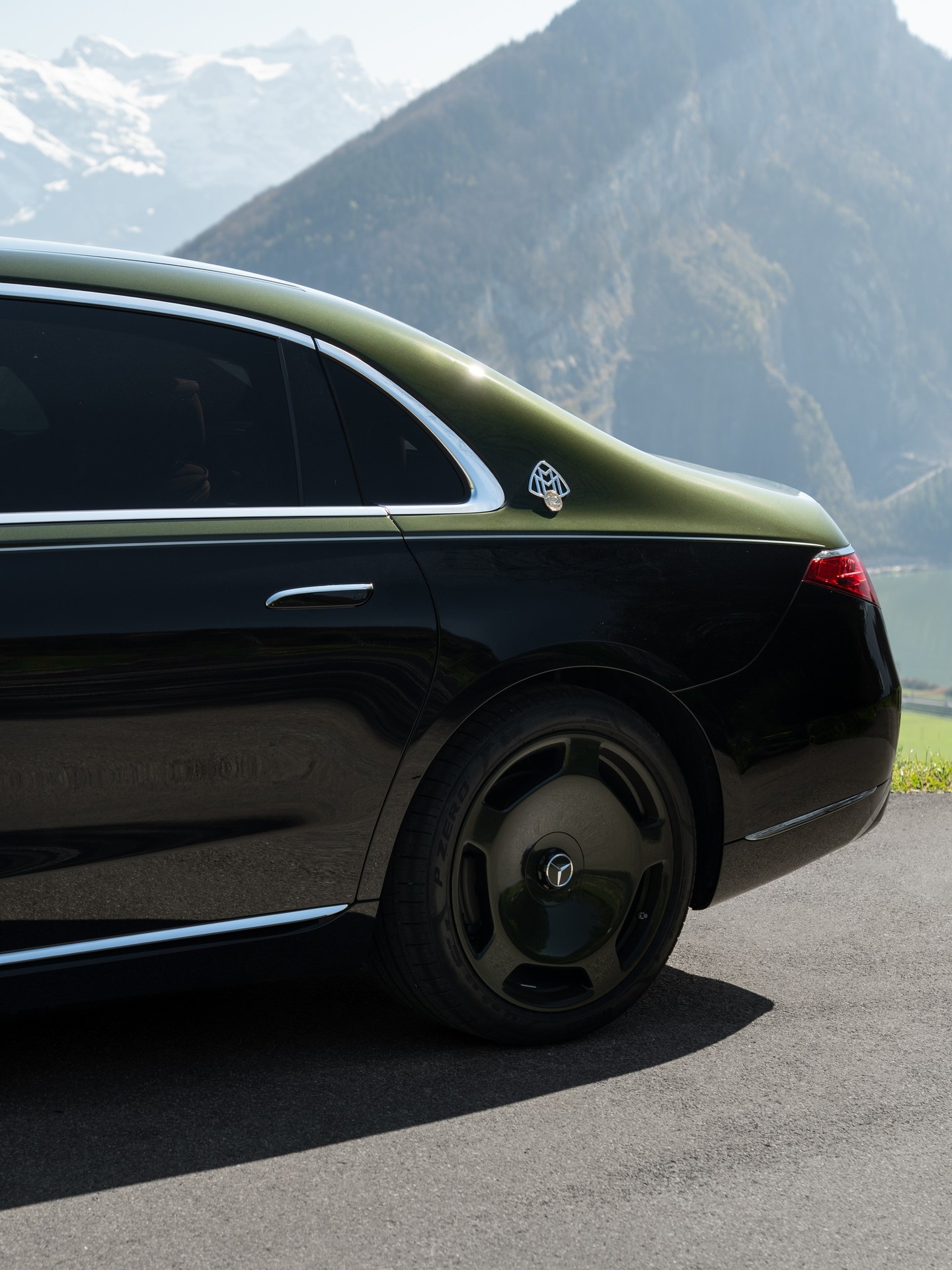 MERCEDES-MAYBACH BUILDS ONLY 50 OF ITS V12 EDITION