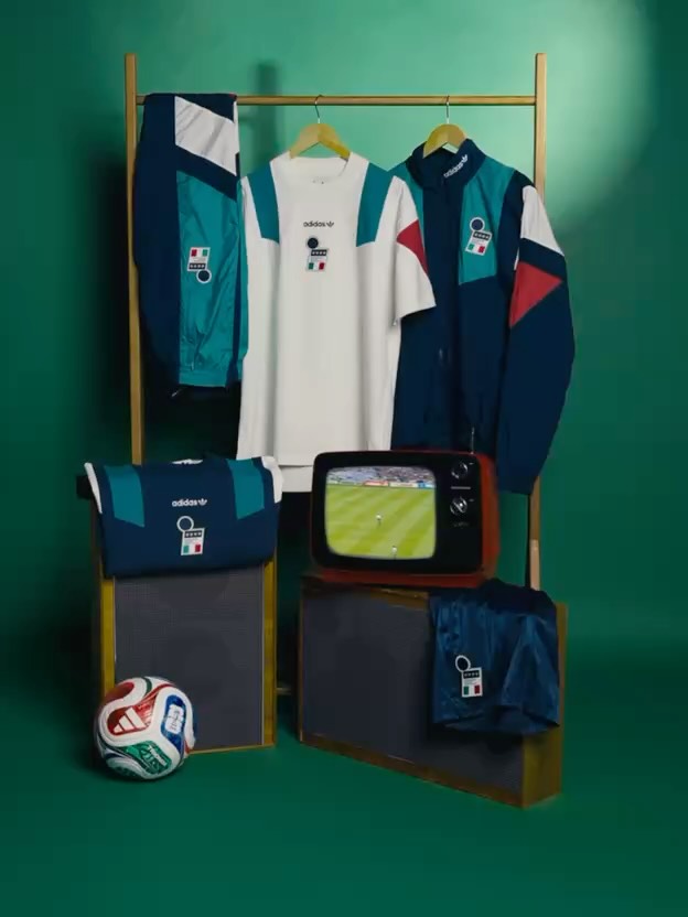 ITALY EQT TRACK TOP ADDS A STAR TO AN OLD CREST (image 3)