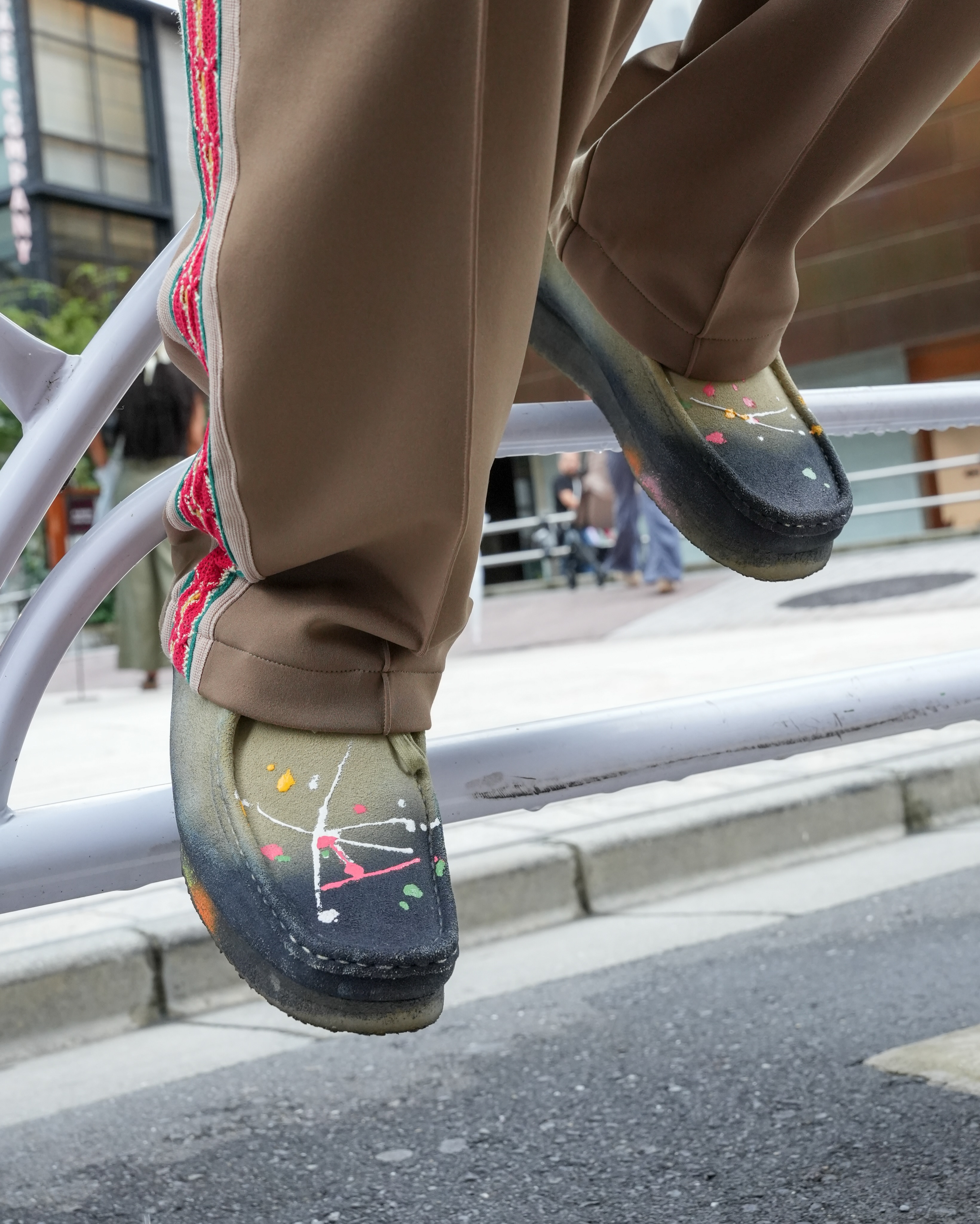 INOUE BROTHERS CLARKS WALLABEE TAKES DYE AND DRIPS (image 3)