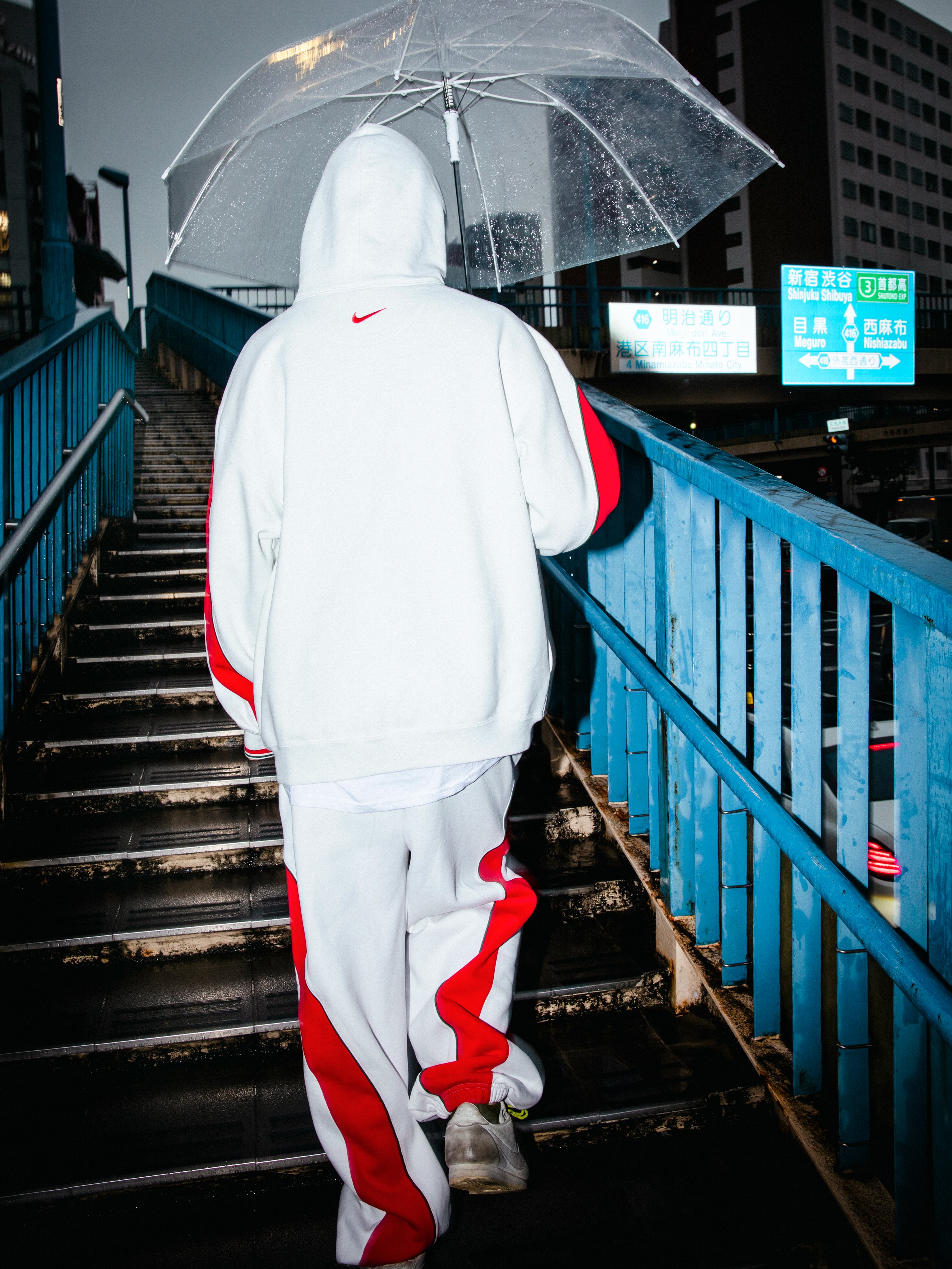 SUPREME NIKE FALL 2026 RUNS FROM MESH TO FAUX FUR (image 3)