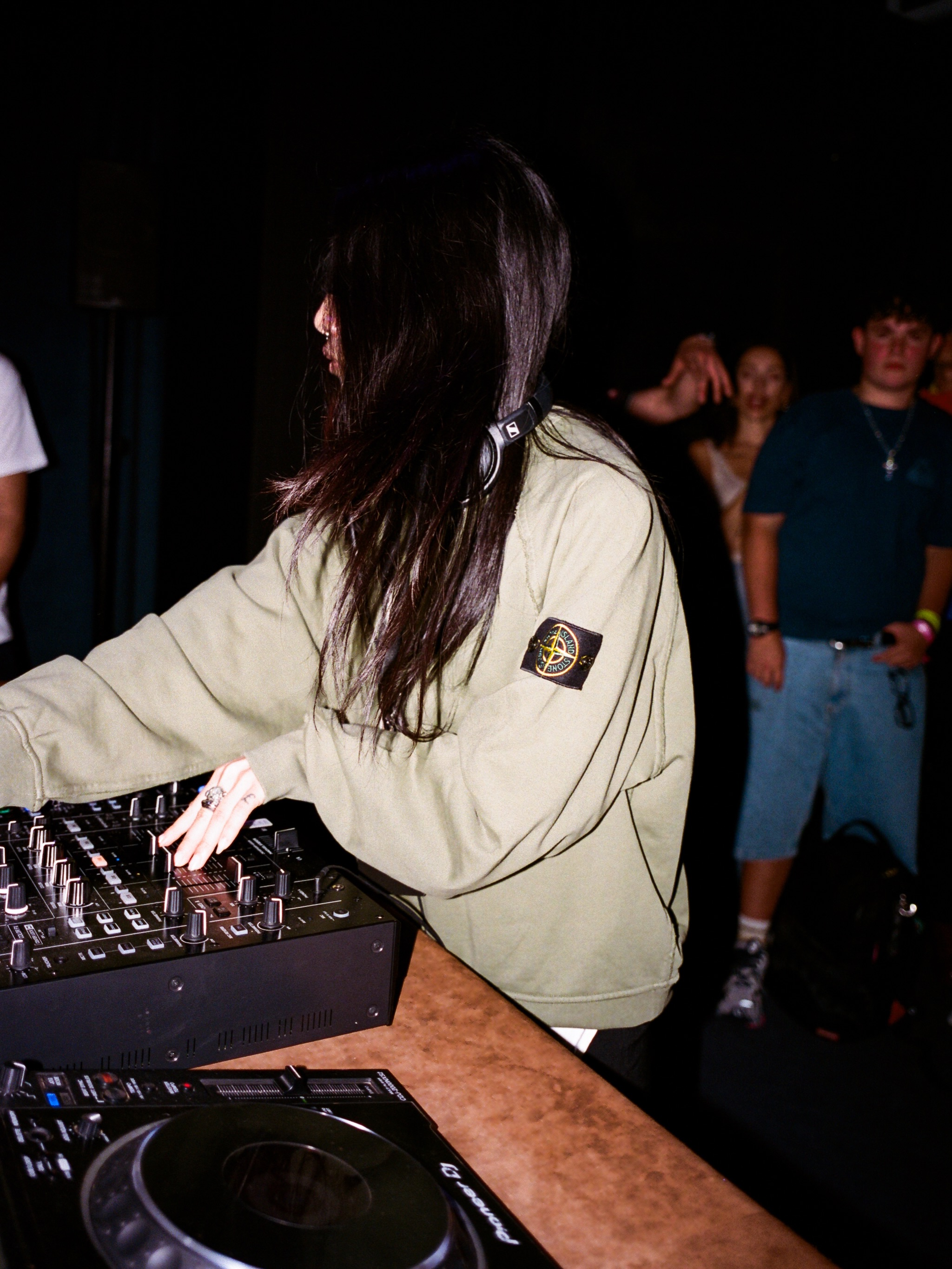STONE ISLAND STUDIO ONE BRINGS LONDON INTO THE CROWD (image 8)