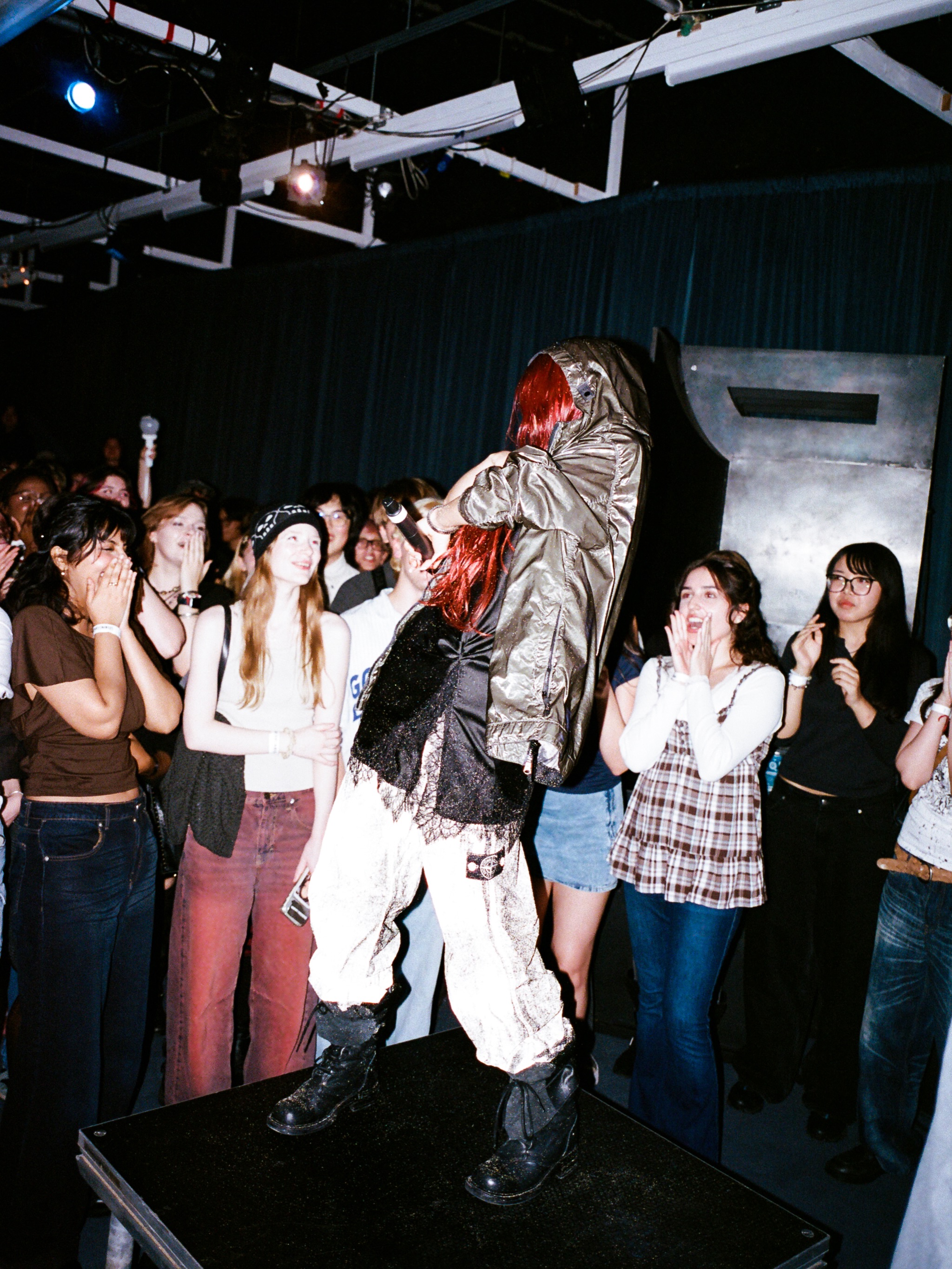STONE ISLAND STUDIO ONE BRINGS LONDON INTO THE CROWD (image 9)