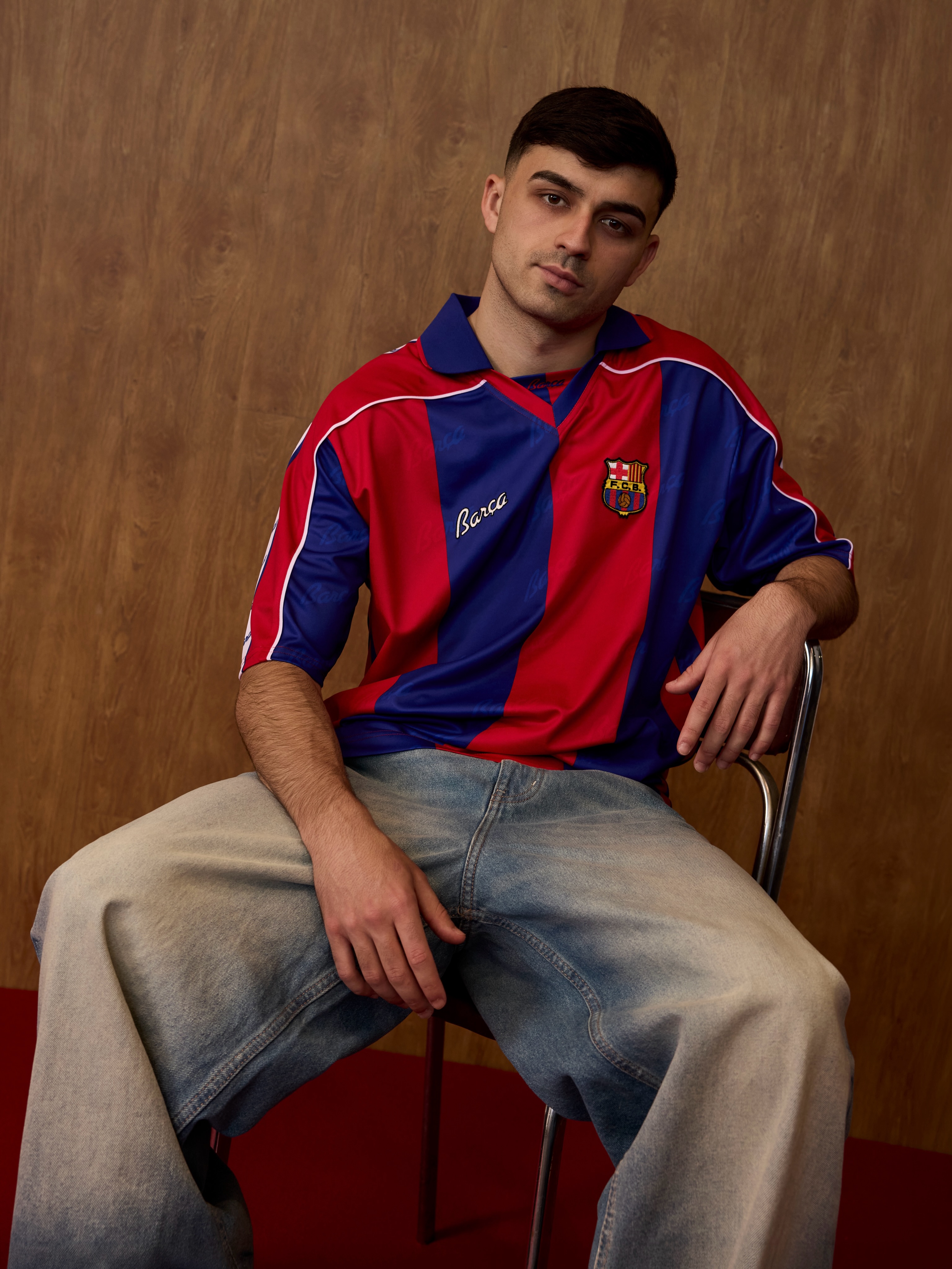 BARCA'S 1992/95 RETRO SHIRT REVIVES DREAM TEAM STRIPES (image 2)