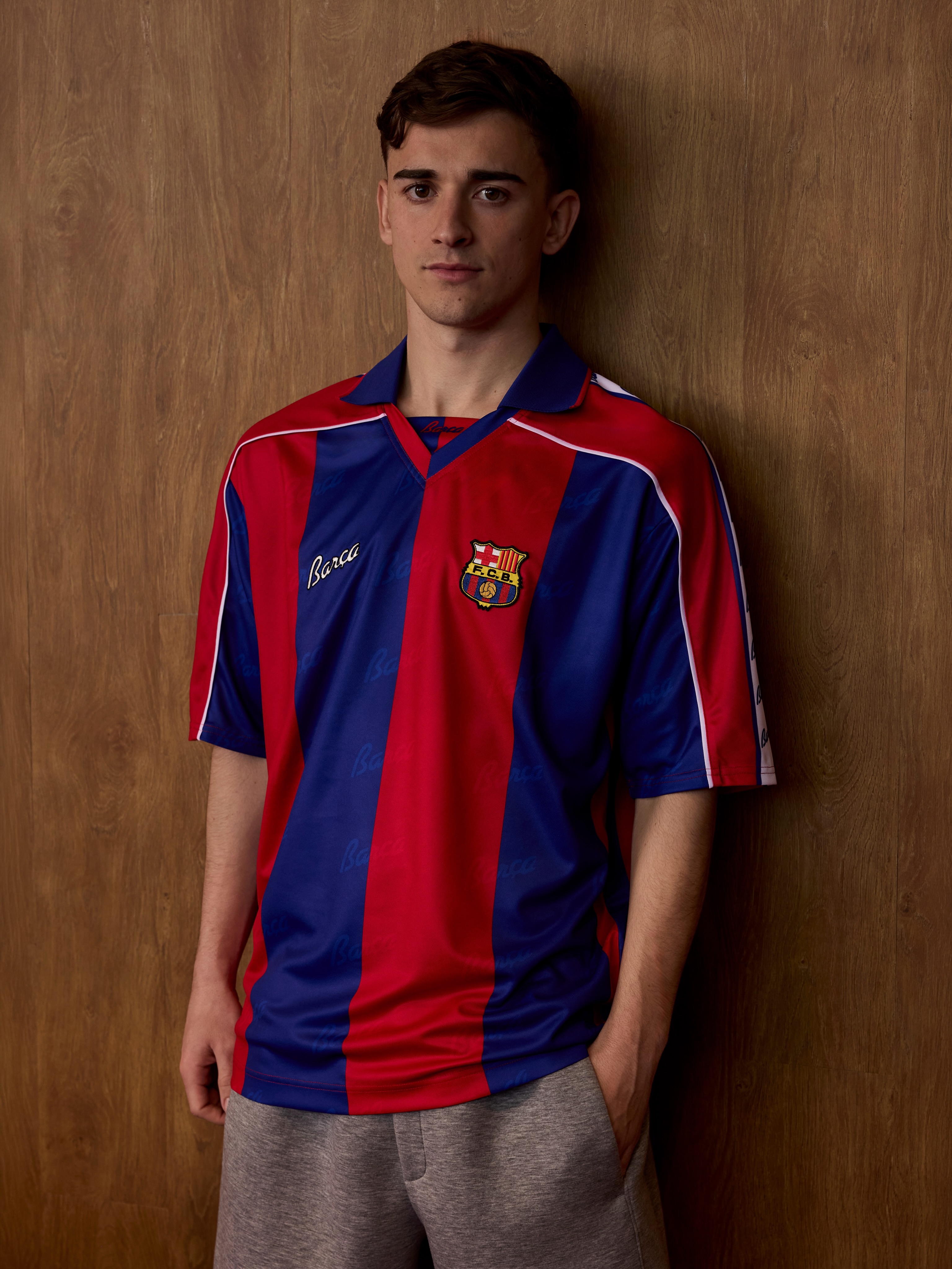 BARCA'S 1992/95 RETRO SHIRT REVIVES DREAM TEAM STRIPES (image 3)
