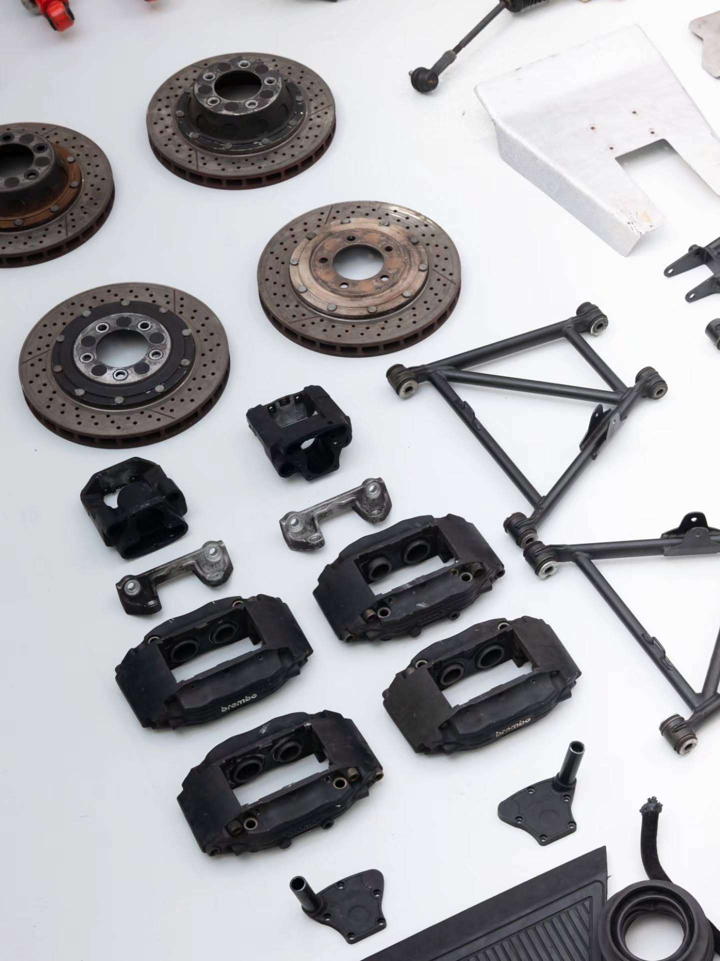 F40 ONLY STRIPS PRE SERIES F40 NUMBER 2 DOWN TO PARTS (image 2)