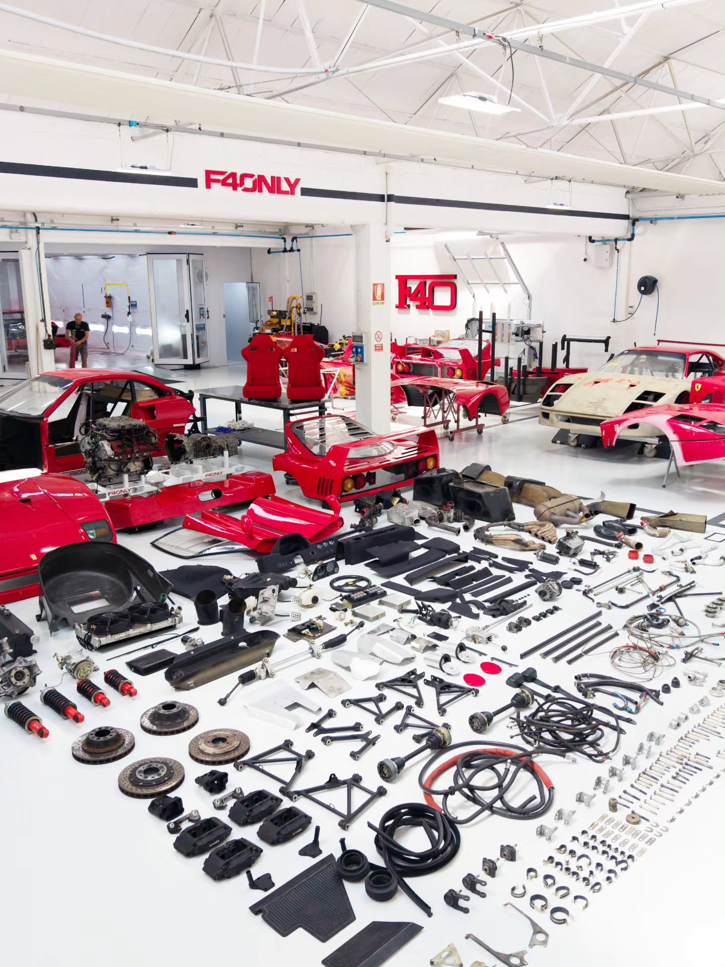 F40 ONLY STRIPS PRE SERIES F40 NUMBER 2 DOWN TO PARTS (image 6)